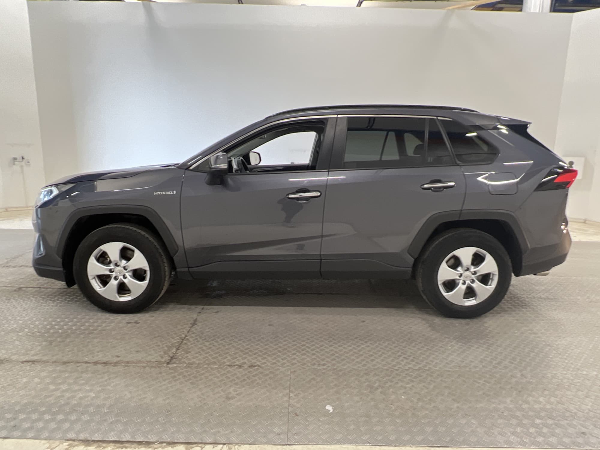 Toyota RAV4 Hybrid AWD-i E-CVT 222hk