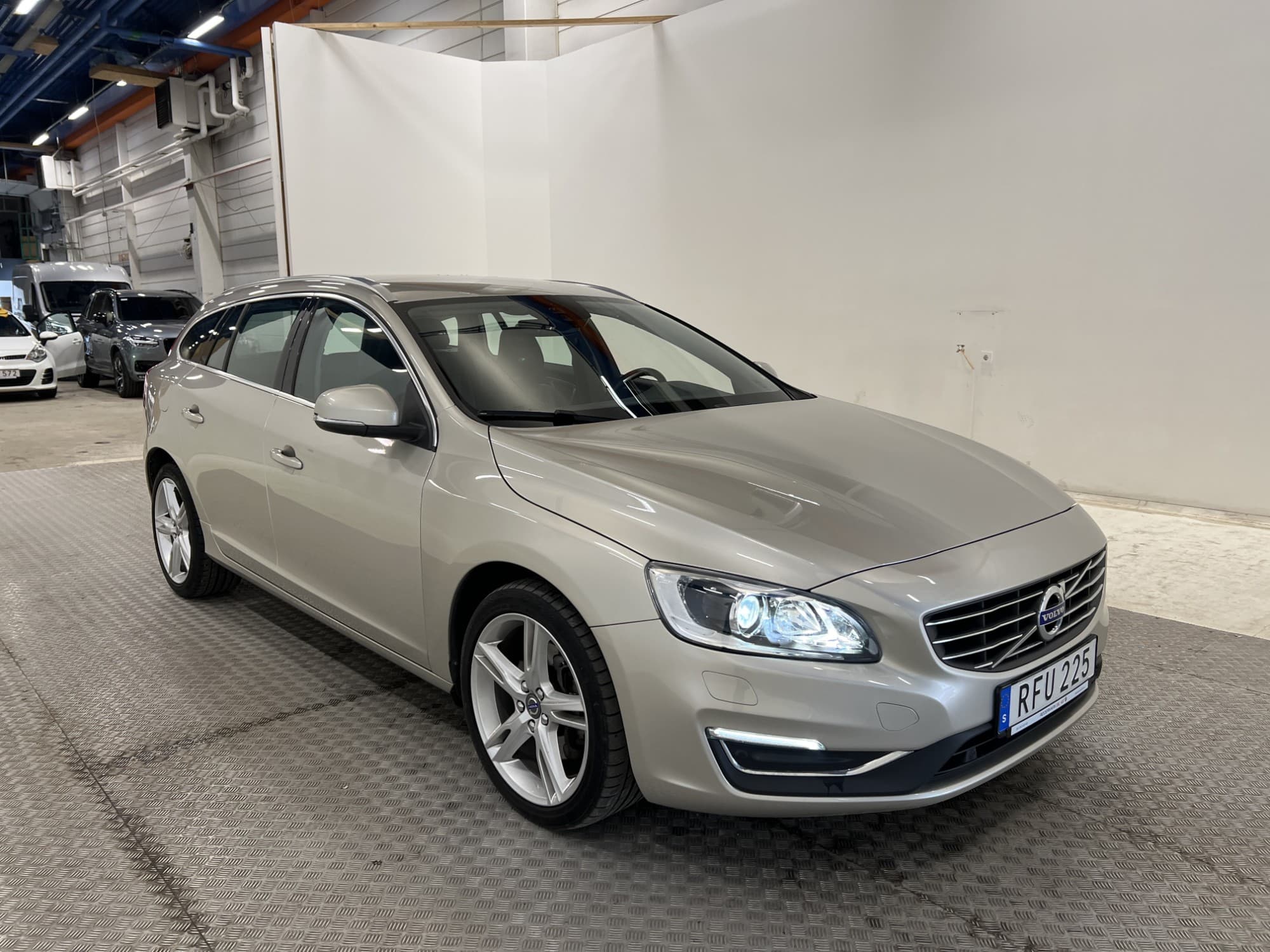Volvo V60 D4 AWD 190hk