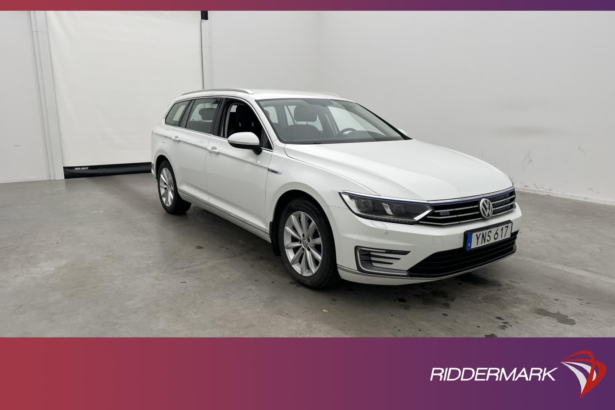 Volkswagen Passat GTE 218hk