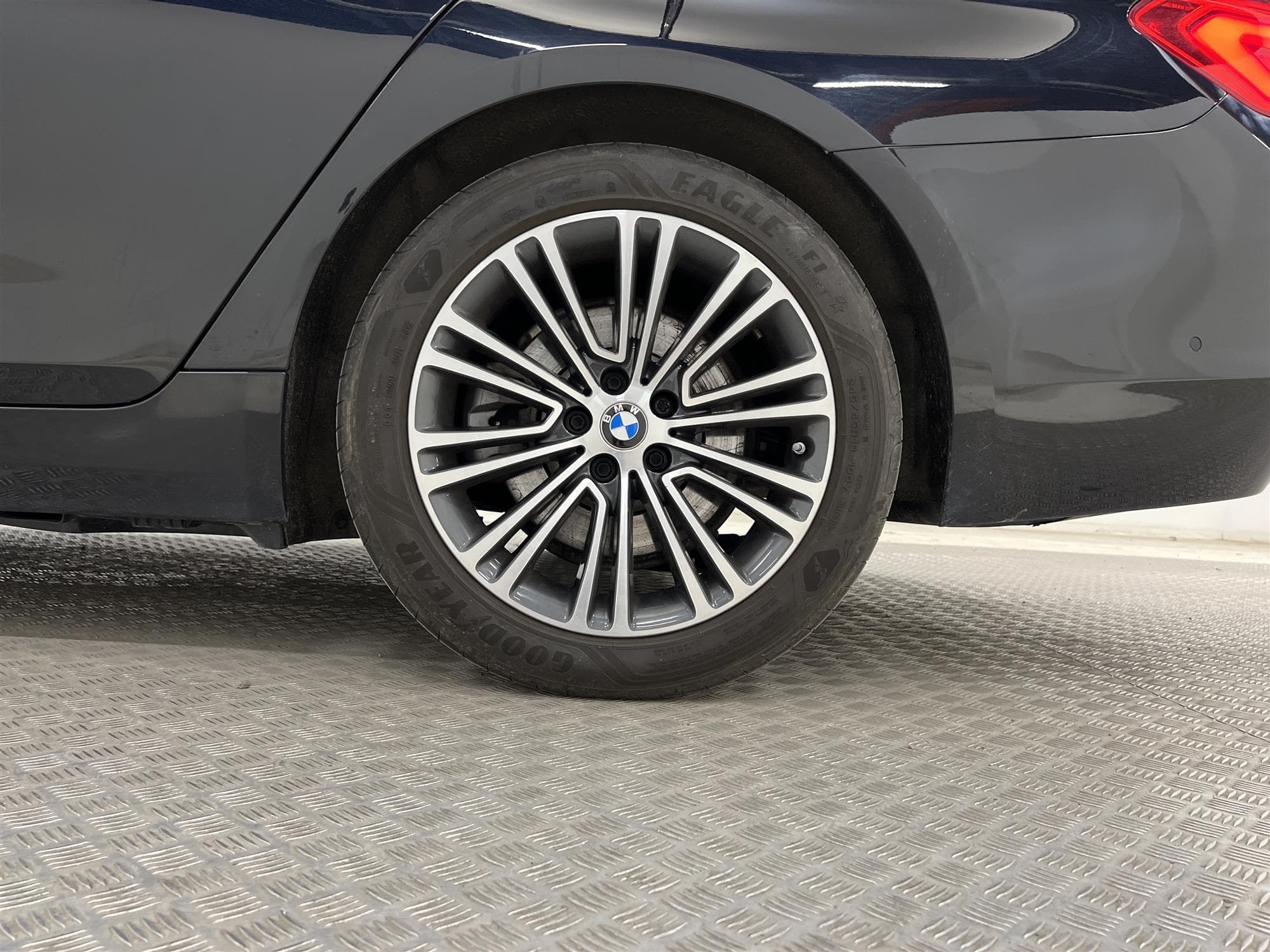 BMW 520d xDrive 190hk Sport line Display Key Drag D-Värm