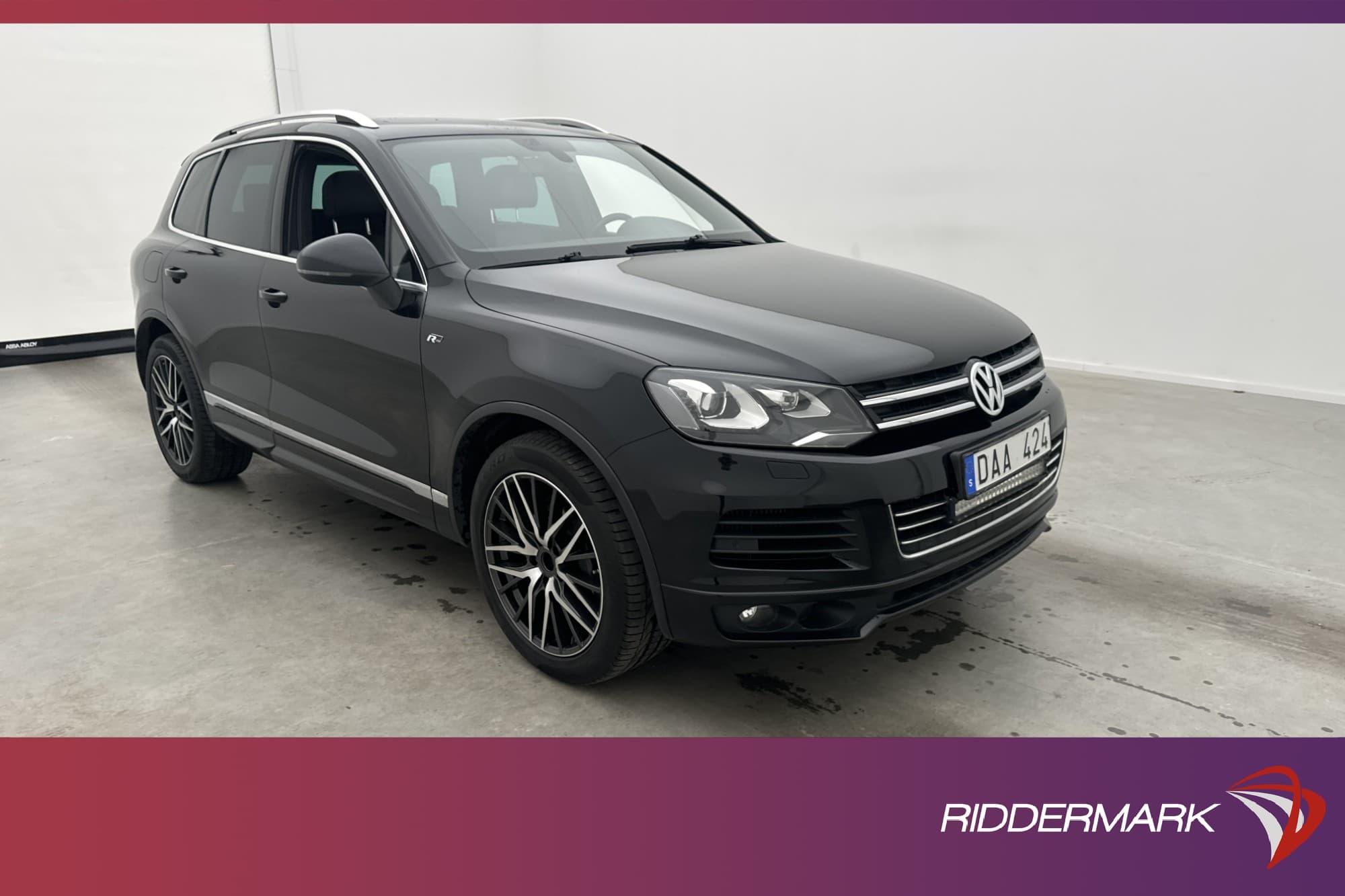 Volkswagen Touareg V6 4M 245hk R-Line Panorama D-Värm Drag