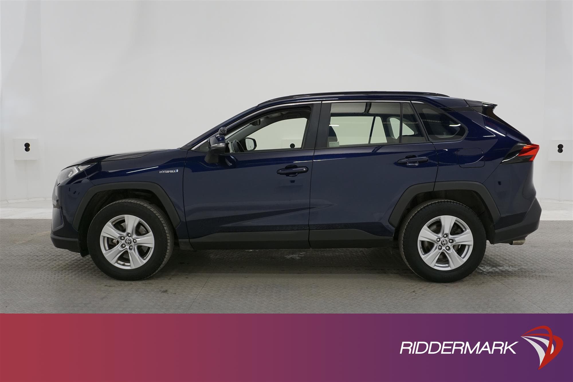 Toyota RAV4 Hybrid AWD 222hk 1 Brukare Drag Keyless B-Kam 