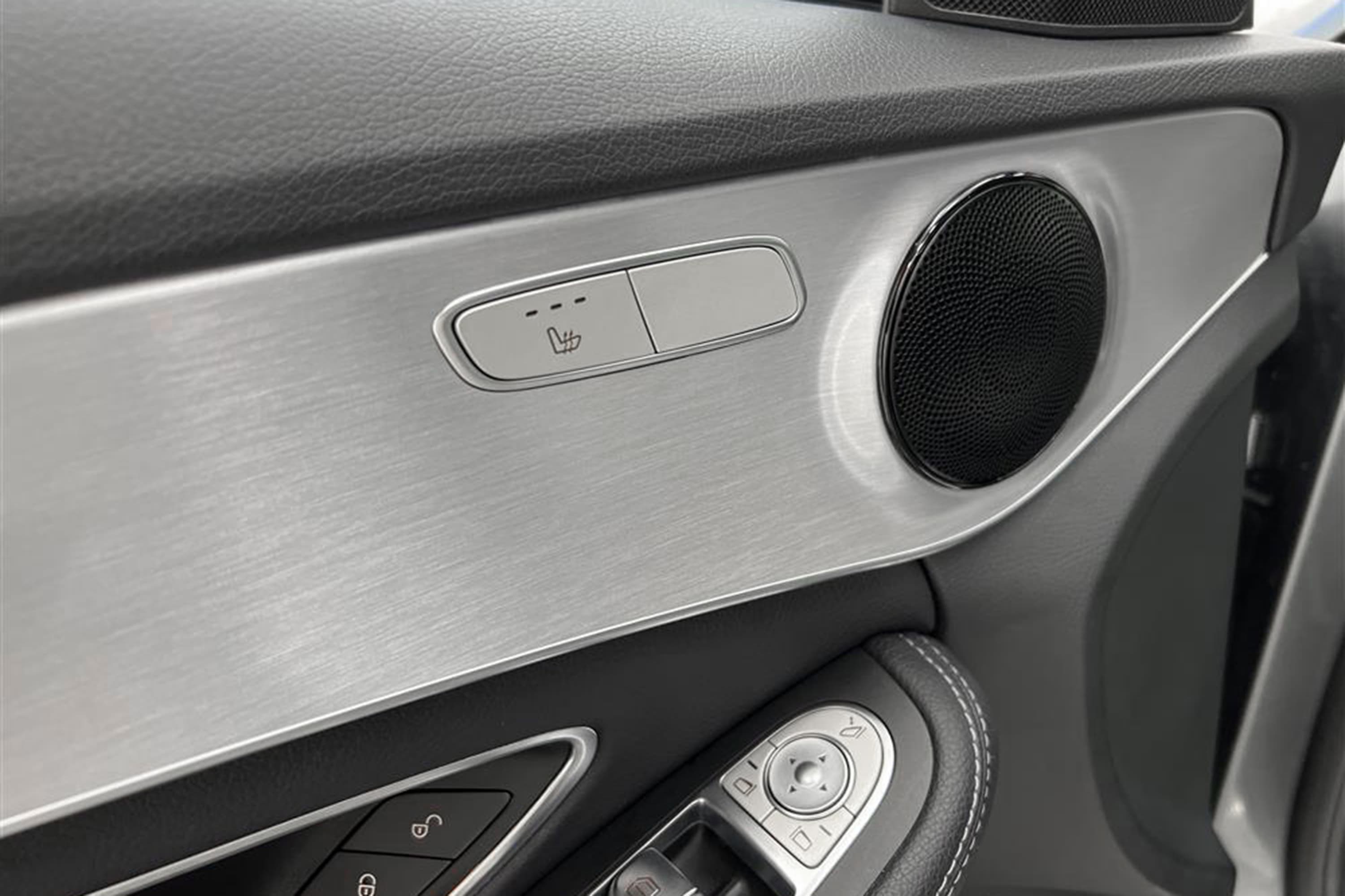 Mercedes-Benz C 220d 194hk AMG Pano Kamera Navi Draginteriör