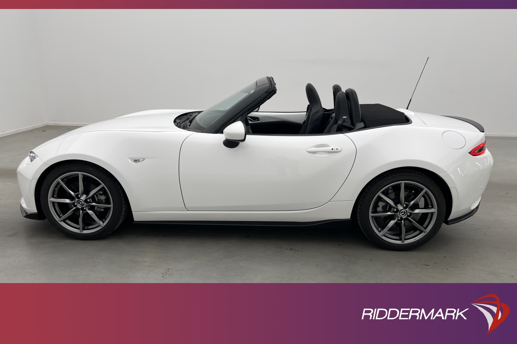 Mazda MX-5 2.0 SKYACTIV-G 184hk Skinn Bluetooth P-sensorer
