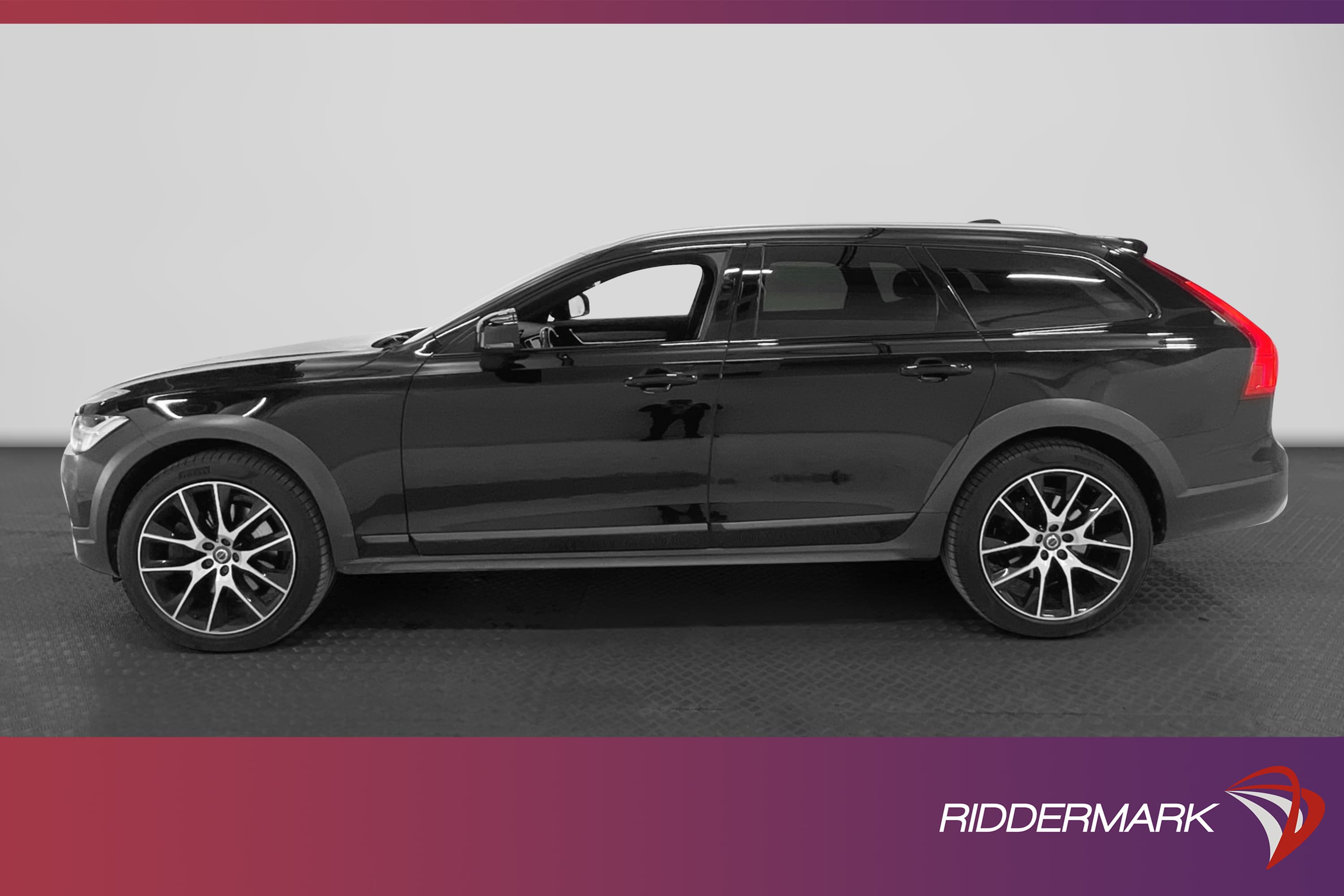 Volvo V90 Cross Country T5 AWD 250hk