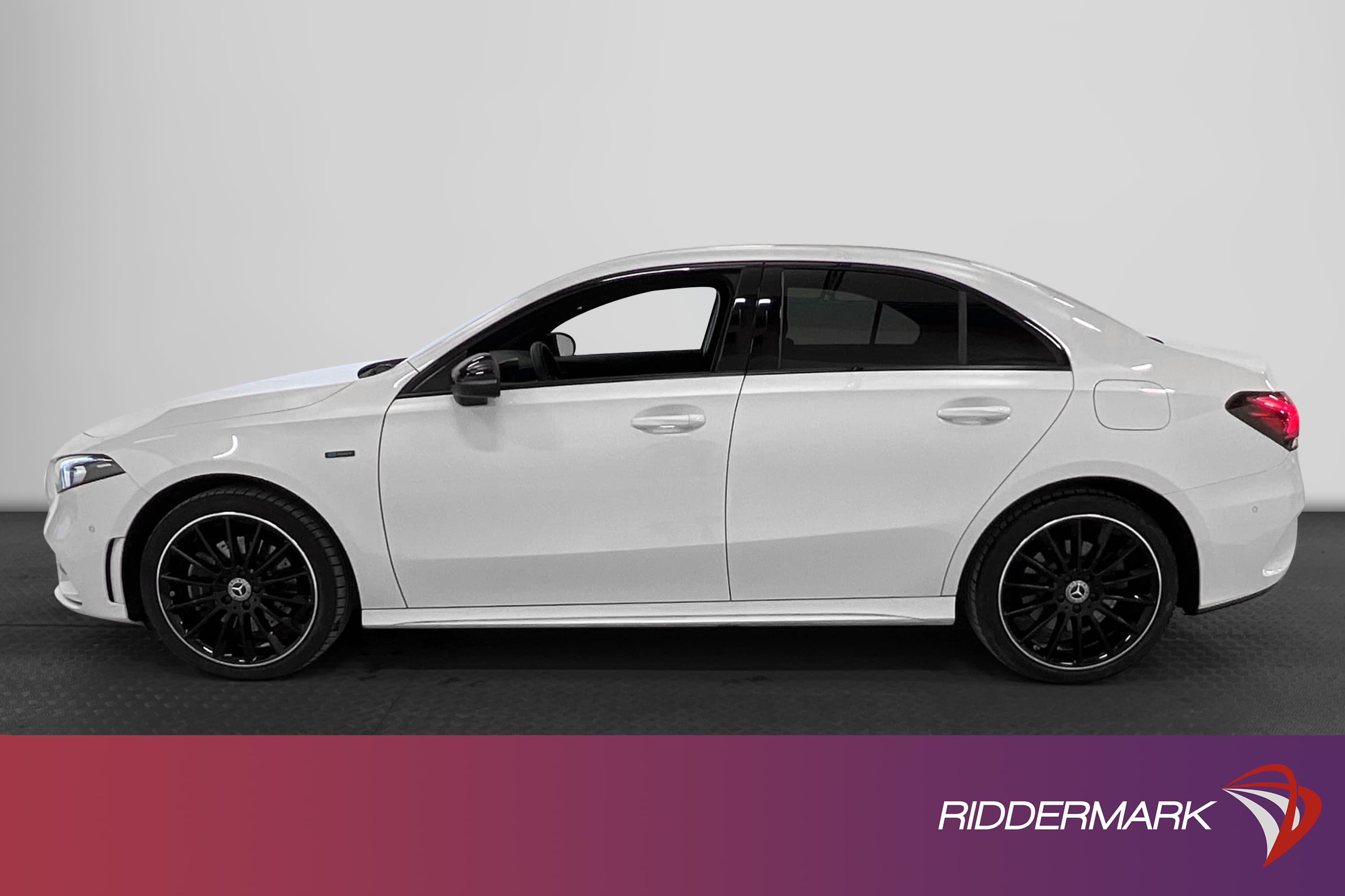 Mercedes-Benz A 250 e 218hk AMG Kamera Widescreen MOMS