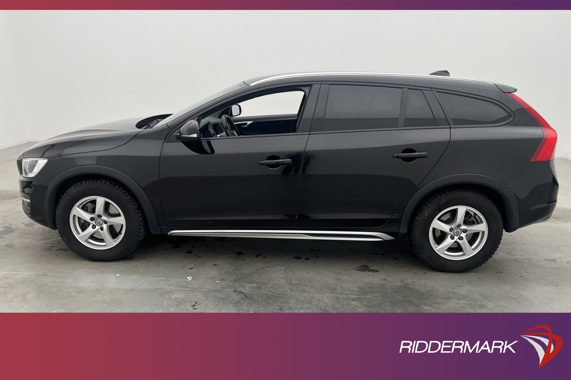 Volvo V60 Cross Country D4 AWD Summum