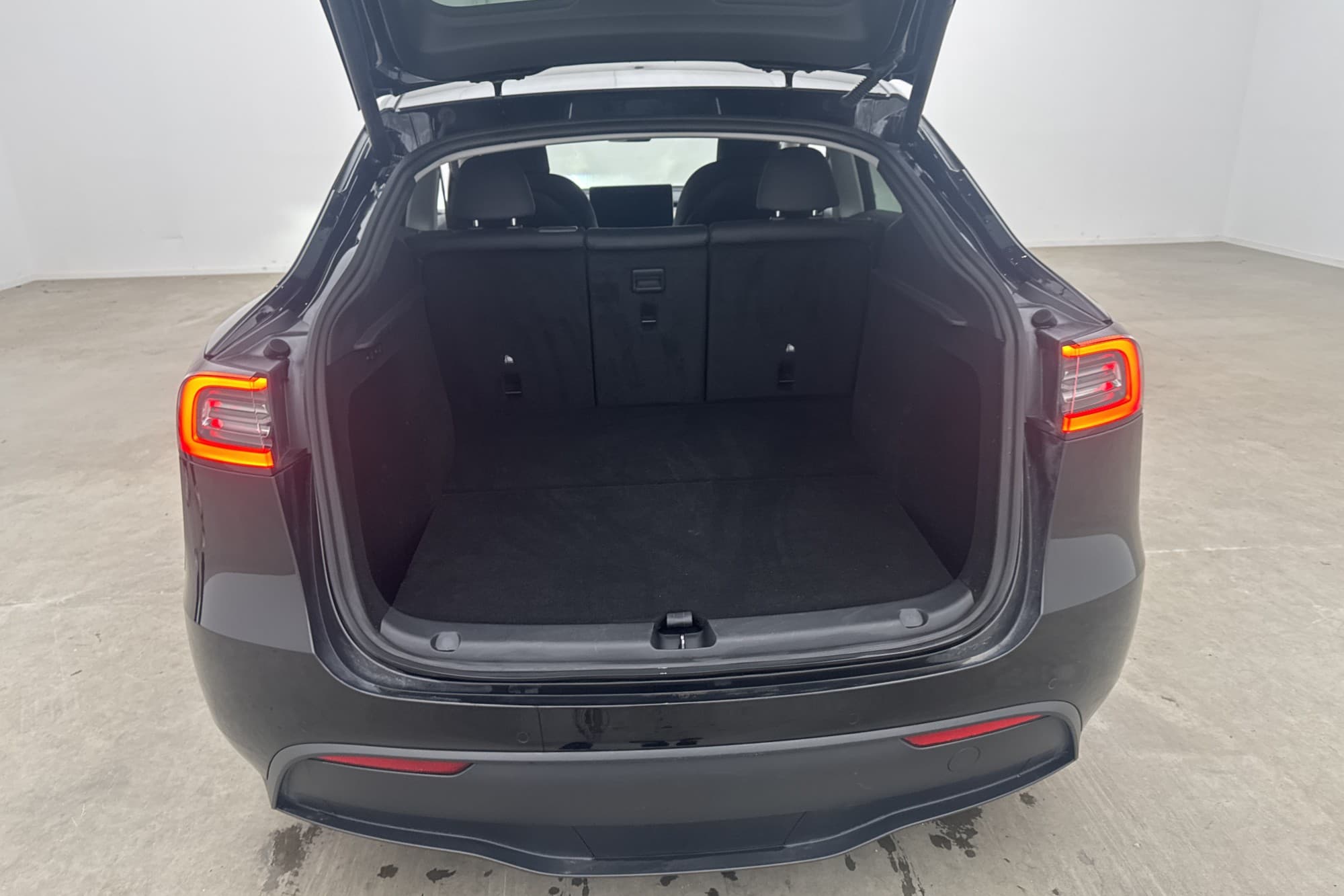 Tesla Model Y Performance AWD Svensksåld Autopilot Panorama