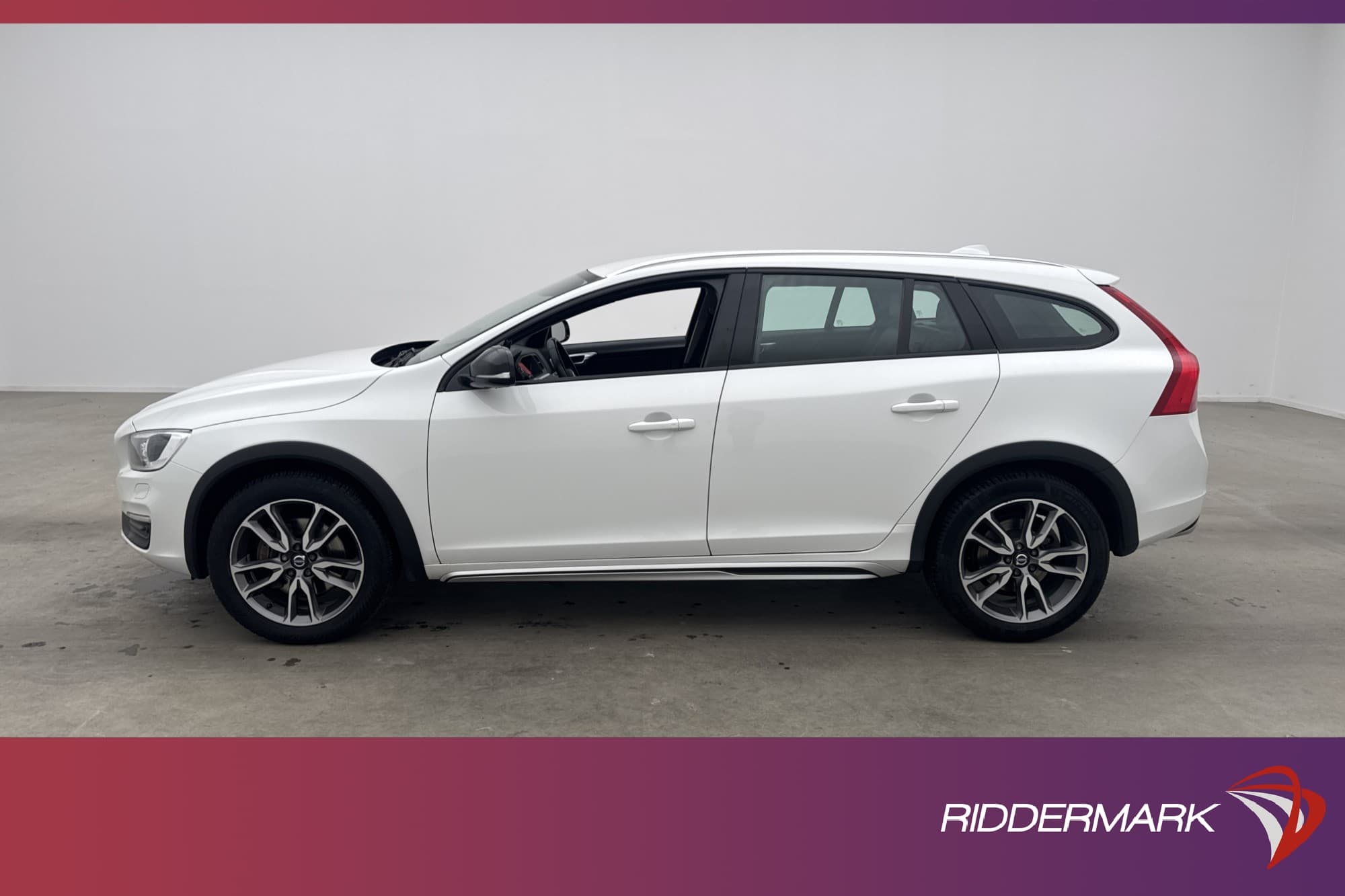 Volvo V60 Cross Country D4 AWD Classic Summum