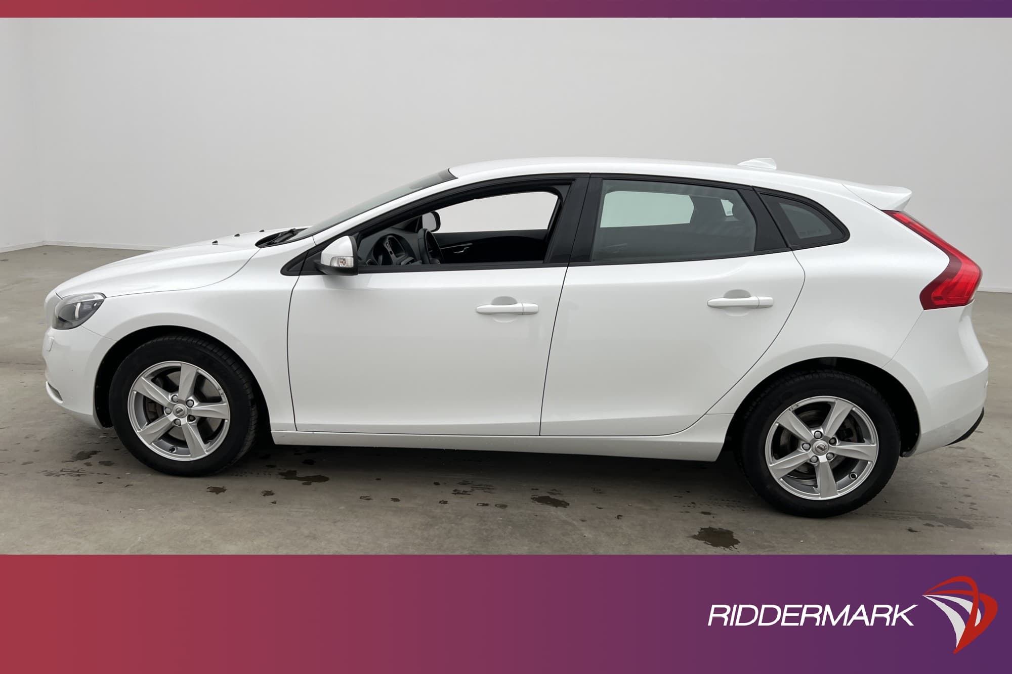 Volvo V40 D3 150hk VOC Värmare 1103kr Årsskatt 0,41L/mil