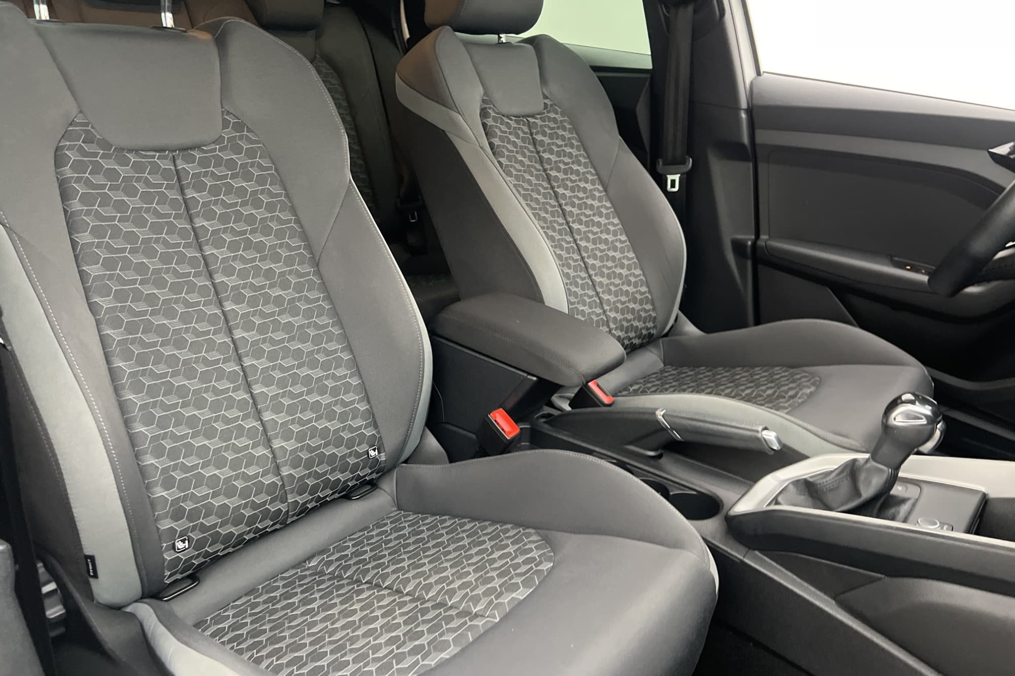 Audi A1 Sportback 35 TFSI 150hk Proline Cockpit Sensorer