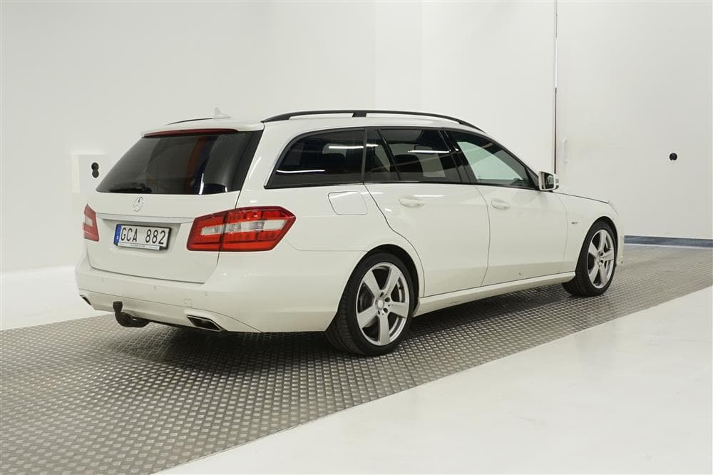 Mercedes E