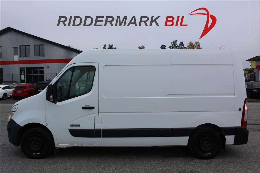 Nissan NV400