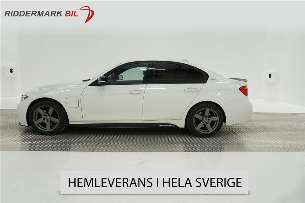 BMW 330e
