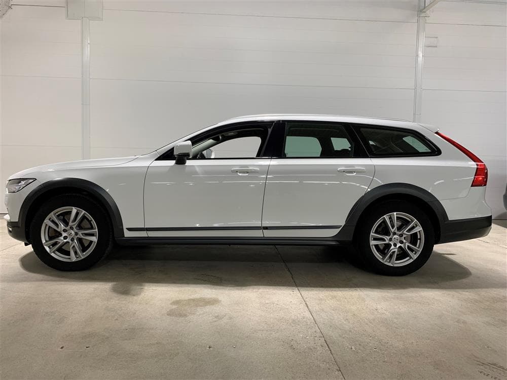 Volvo V90 Cross Country
