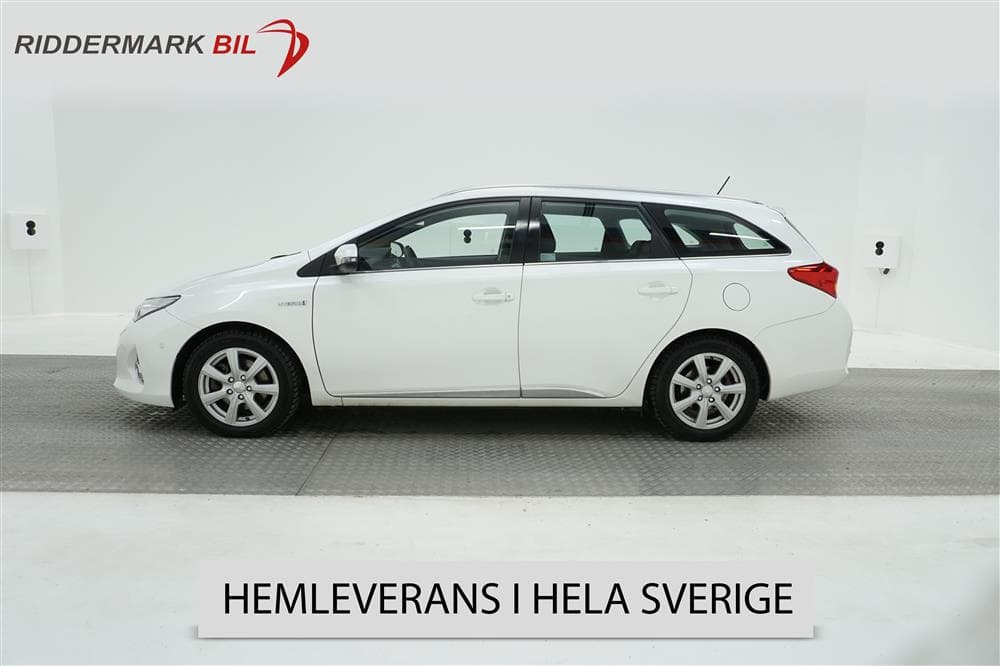 Toyota Auris 1.8 VVT-i + Sports Hybrid 136hk
