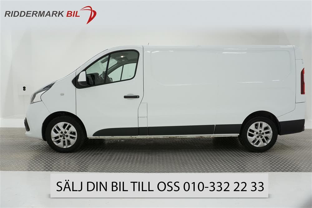 Nissan NV300