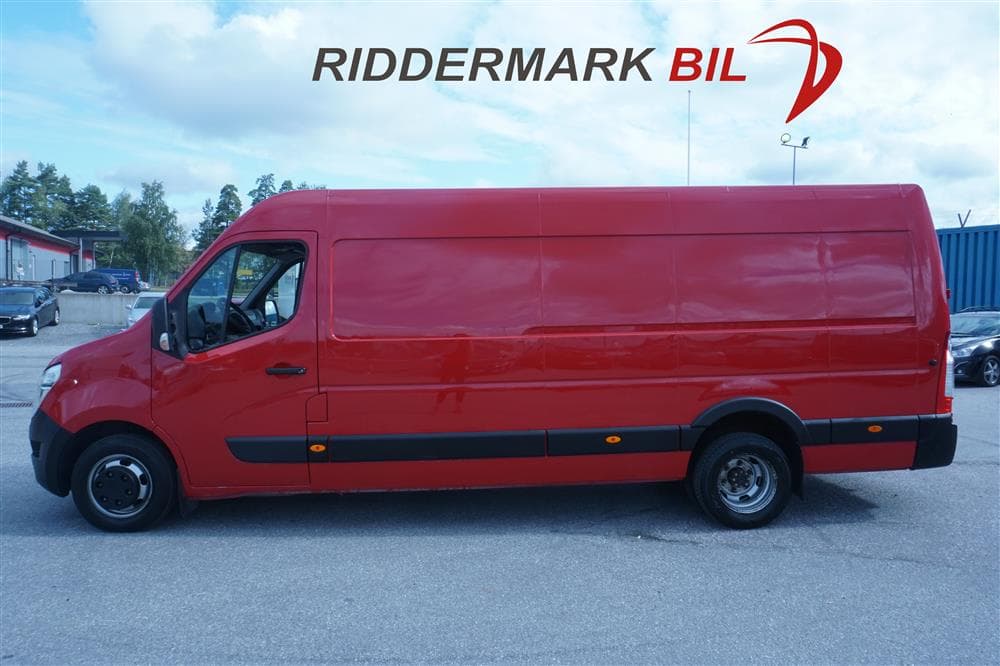Nissan NV400