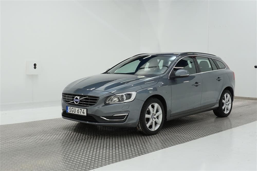 Volvo V60 D2 Momentum 120hk HELG KAMPANJ