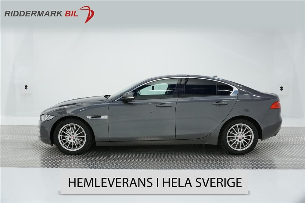 Jaguar XE