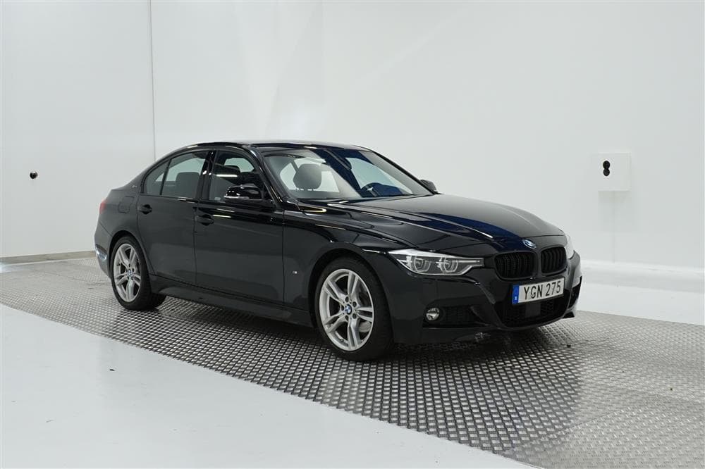 BMW 330e