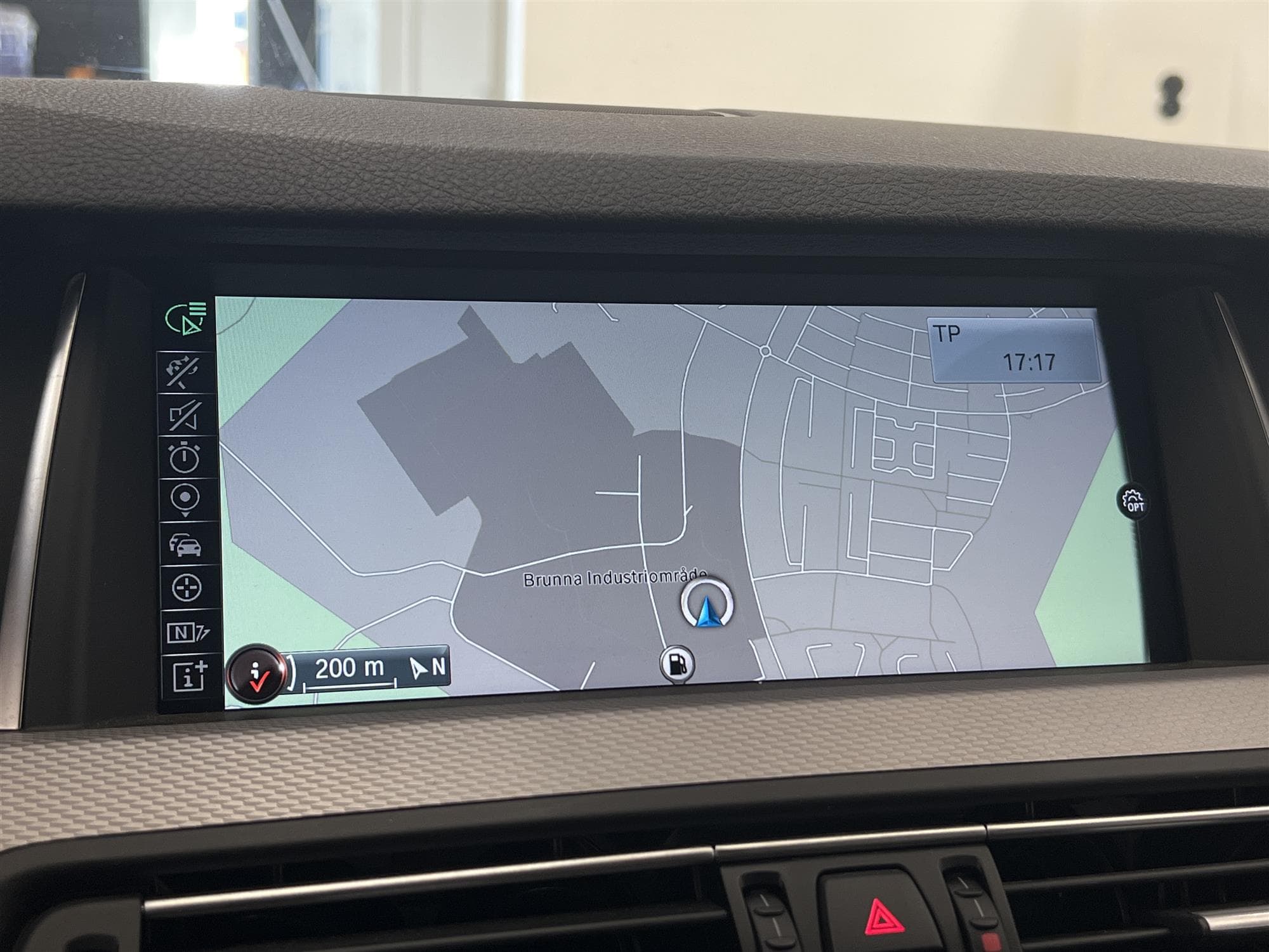 BMW 520d 190hk xDrive M Sport D-värm HiFi Skinn Navi