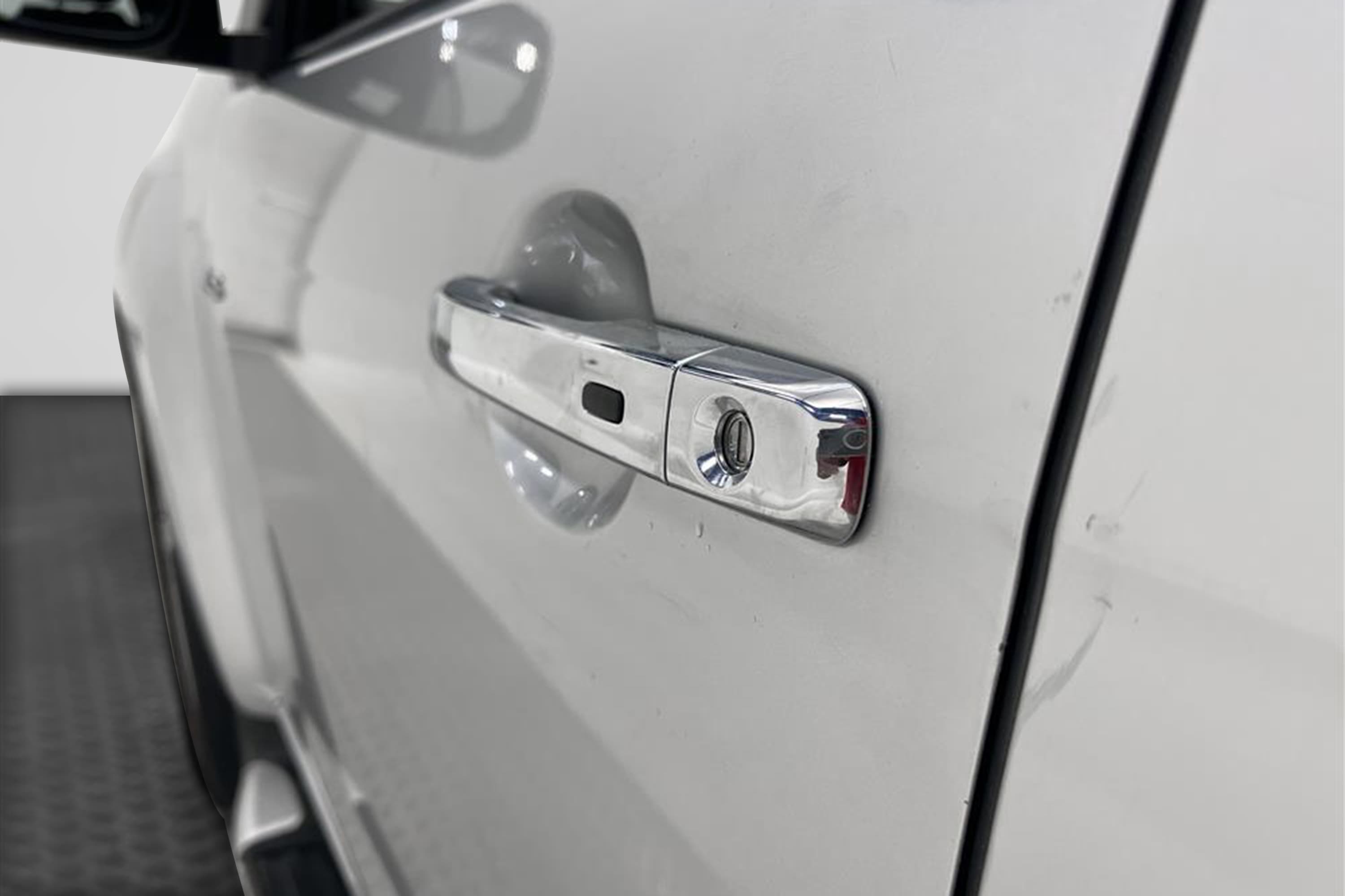 Isuzu D-MAX 1.9 DDI 4WD Automat Kamera Dragkrok Moms interiör