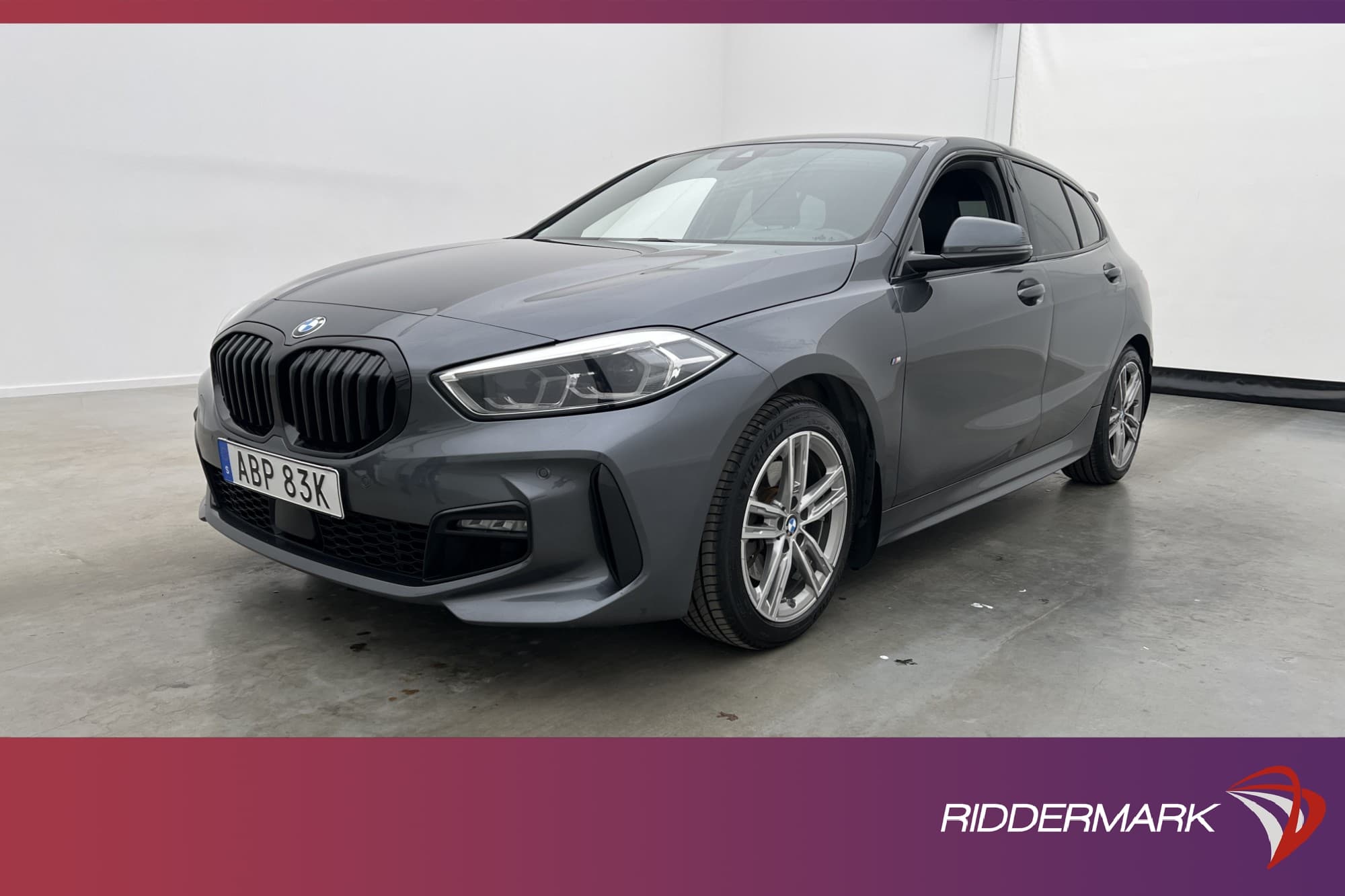 BMW 118i 140hk M Sport CarPlay Navigation Sensorer Dragkrok