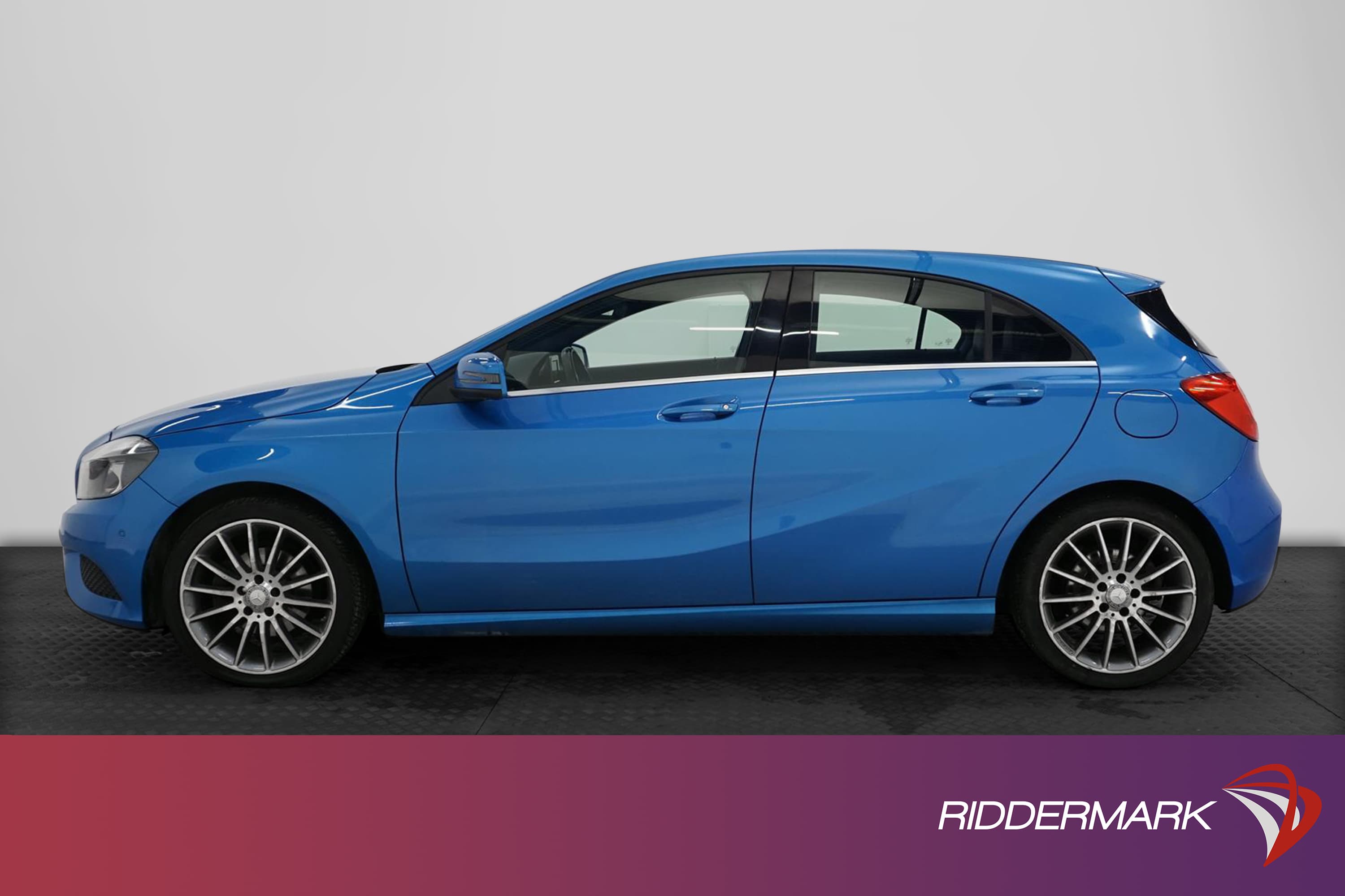 Mercedes-Benz A 180 122hk Navi Sensorer AMG-fälgar 0,54l/mil