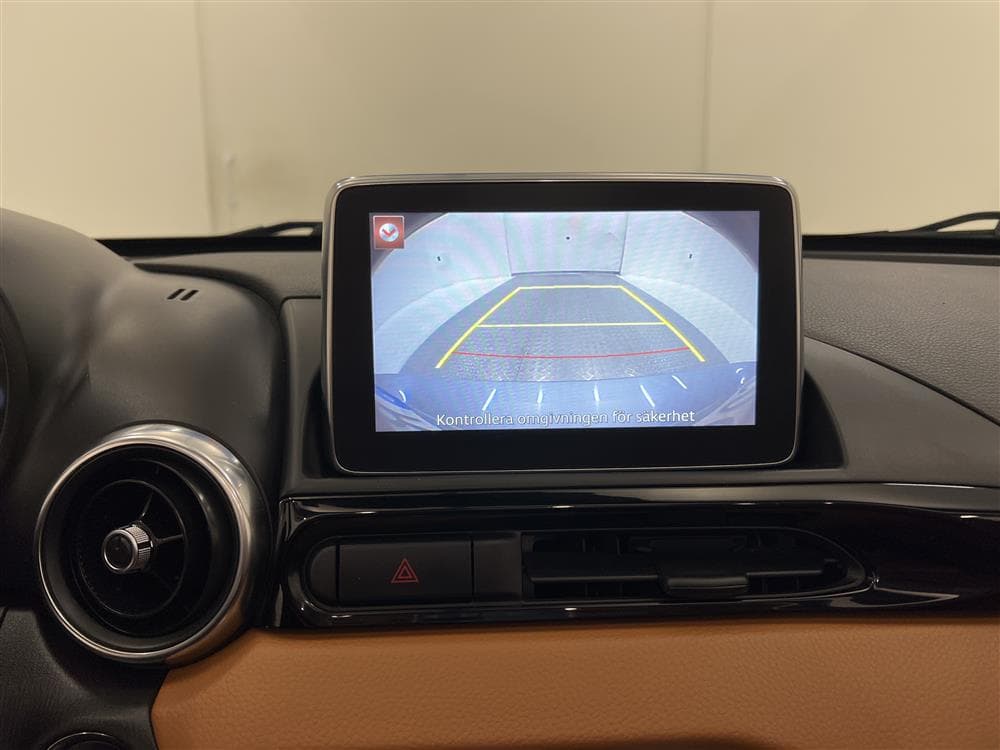 Fiat 124 Spider 1.4 "Abarth" Navi Skinn B-kamerainteriör