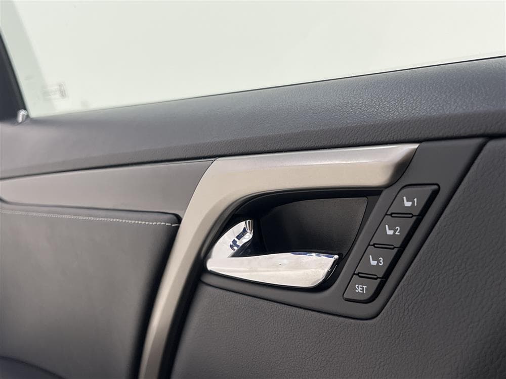 Lexus RX 450h AWD 313hk AWD Navi B-kam Drag LÅGSKATTinteriör