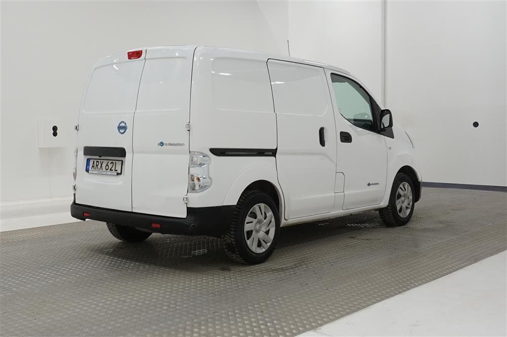 Nissan e-NV200 40,0 kWh Aut 109hk El-Skåpbil Kamera Moms  