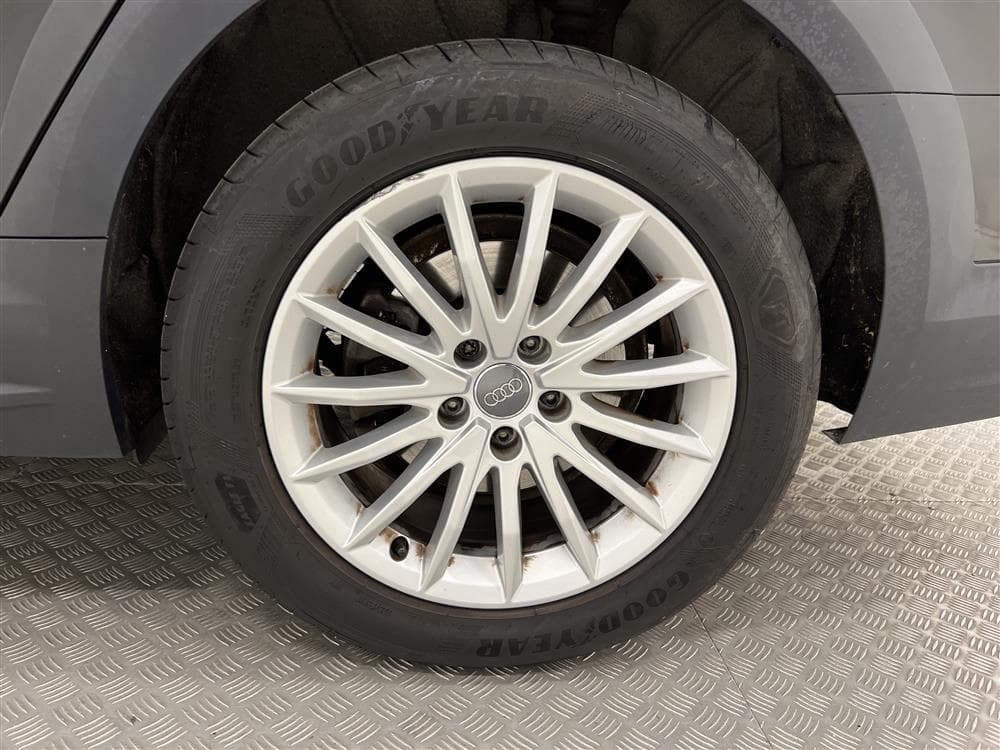 Audi A4 Allroad 2.0 TDI Quattro 190hk Proline D-Värmare Draginteriör