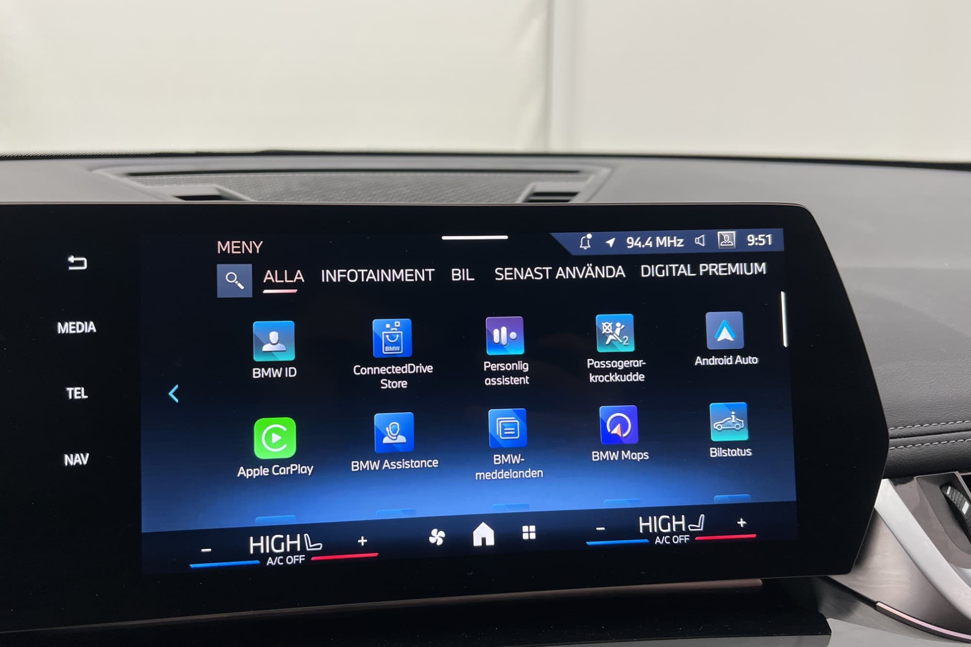 BMW X1 xDrive25e 245hk M Sport Kamera Skinn CarPlay MOMS