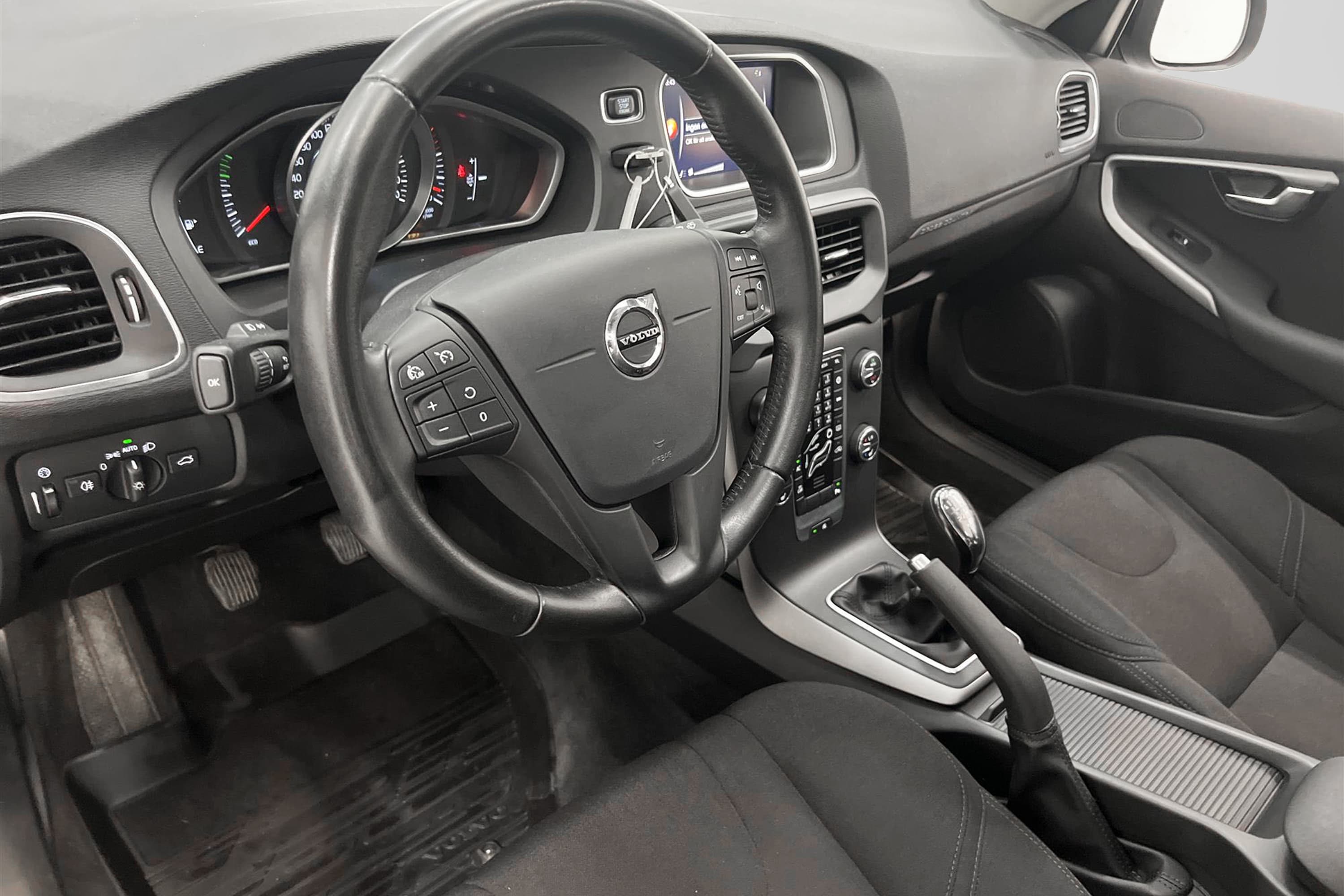 Volvo V40 Cross Country D3 150hk VOC D-Värmare 0,41L/mil