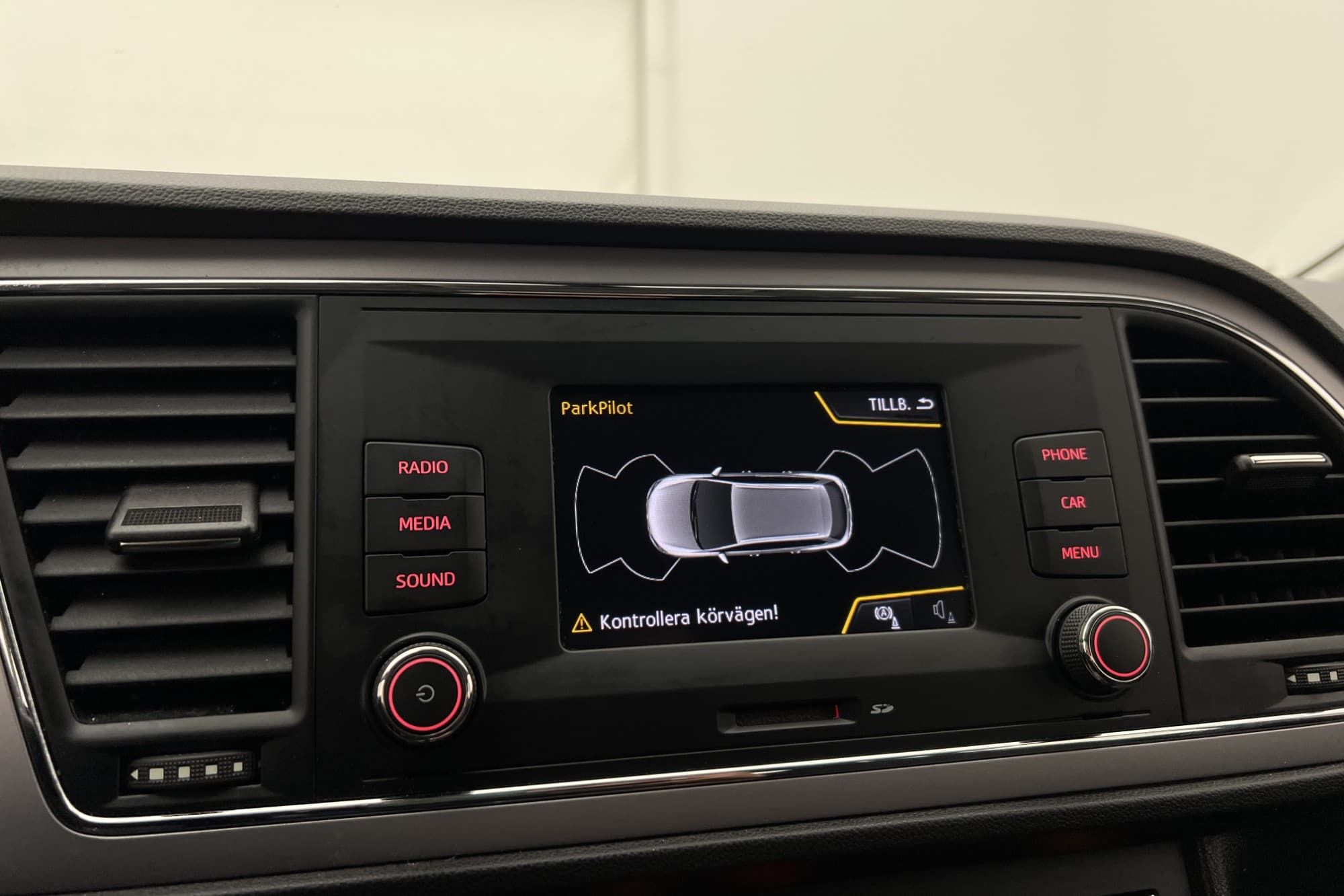 SEAT Leon ST 1.2 TSI 110hk Style Drag P-Sensorer Farthållare