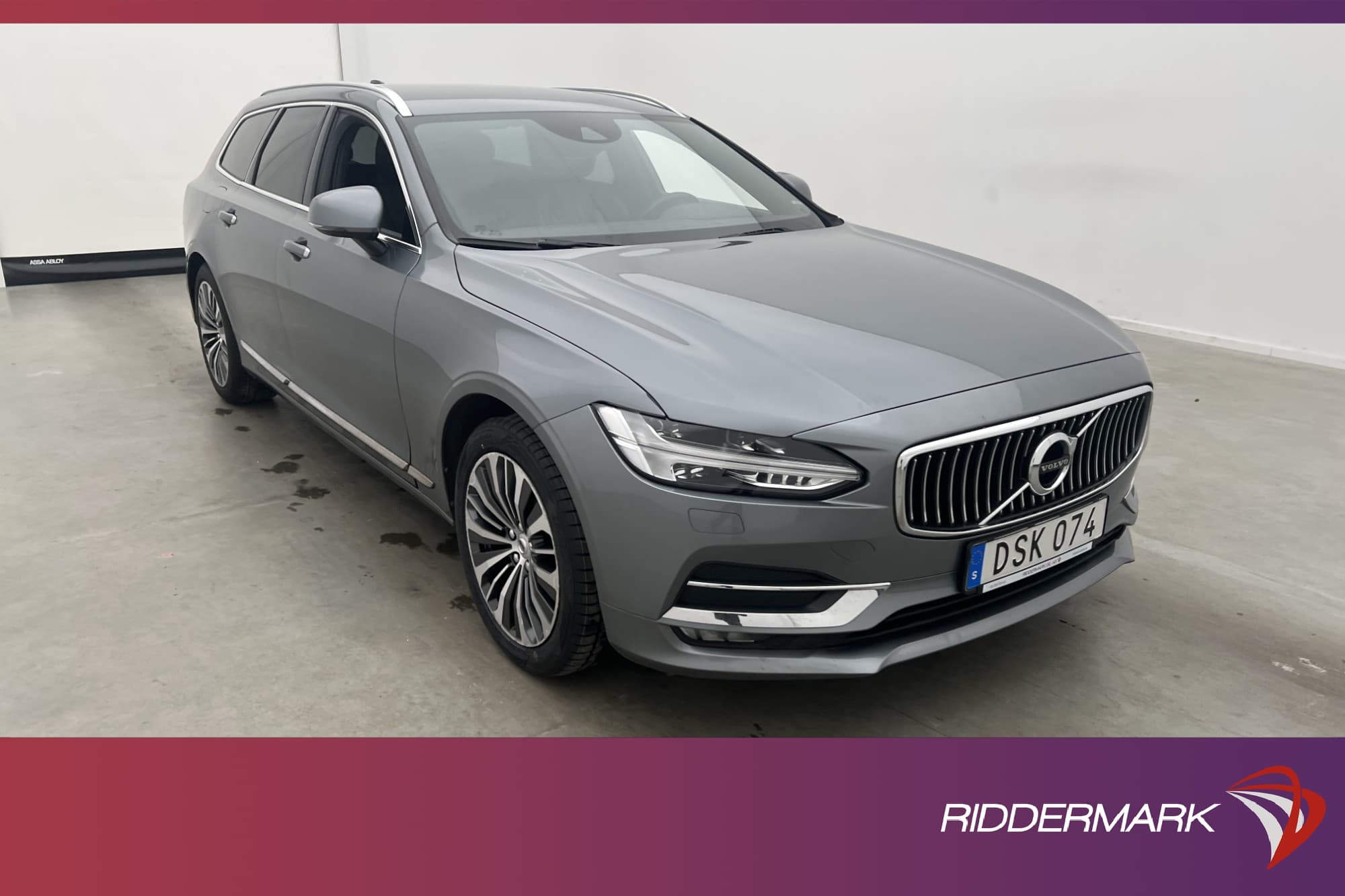 Volvo V90 T5 254hk