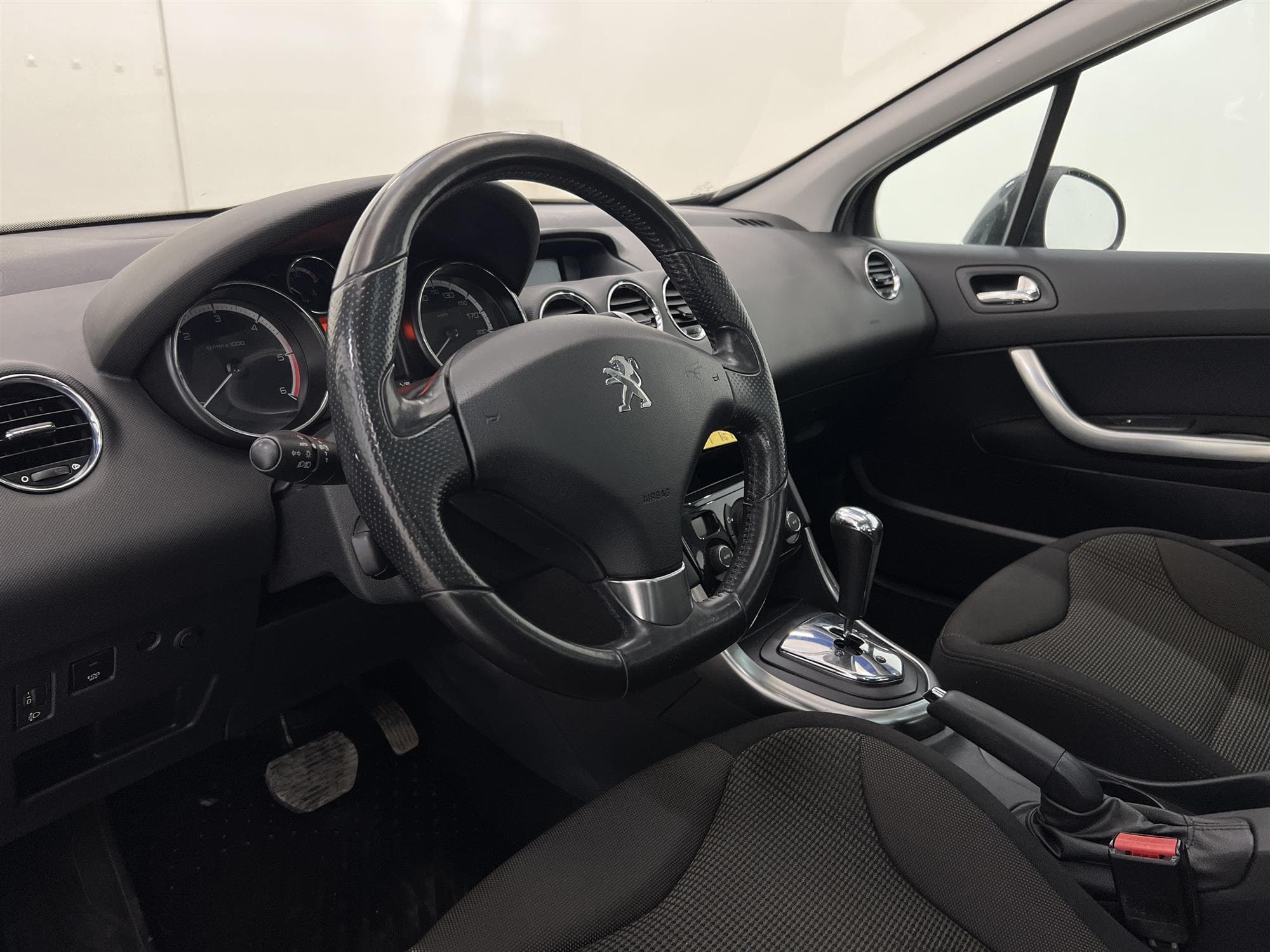 Peugeot 308 1.6 e-HDi 111hk Panorama M&K-Värmare Dragkrok
