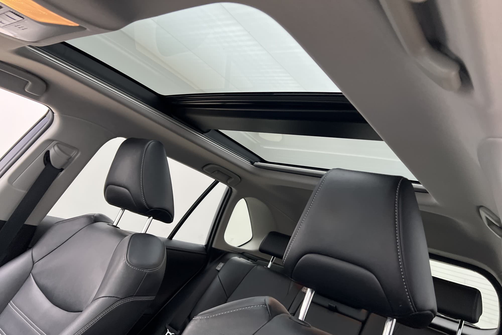 Toyota RAV4 Hybrid AWD 222hk Executive Pano Kamera Skinn
