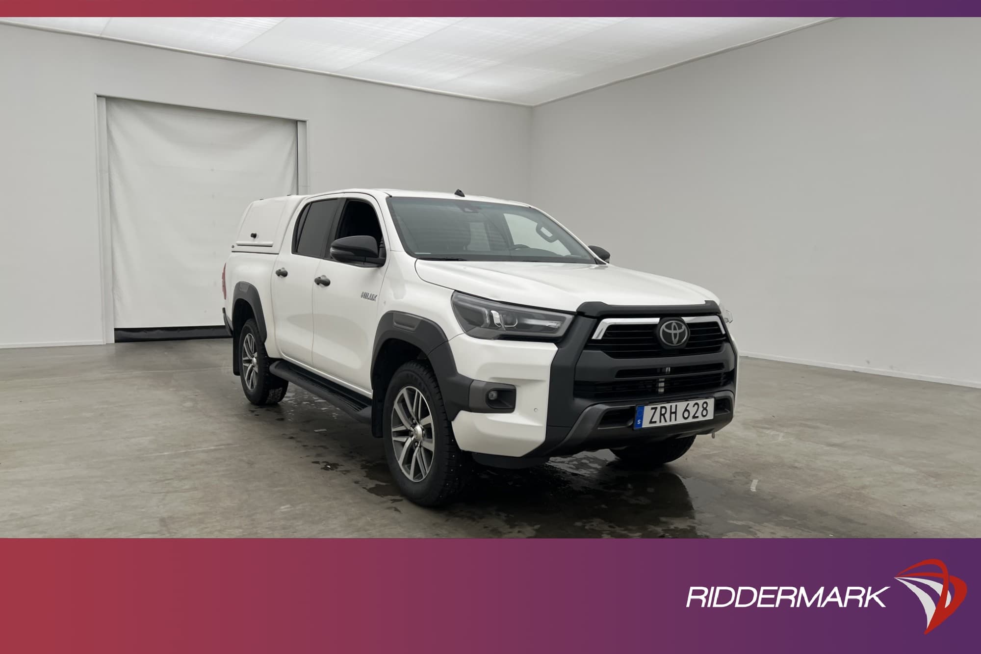 Toyota Hilux Invincible 2.8 4WD