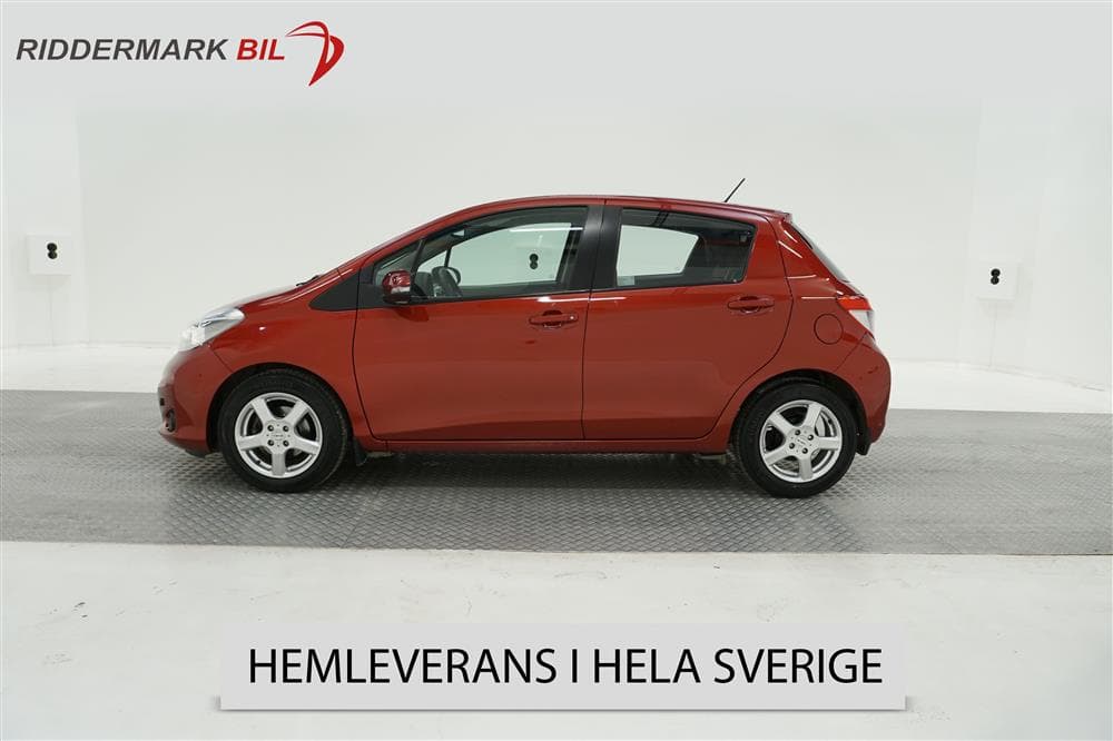Toyota Yaris 1.33 5dr 100hk Navigator Backkamera Nyservad
