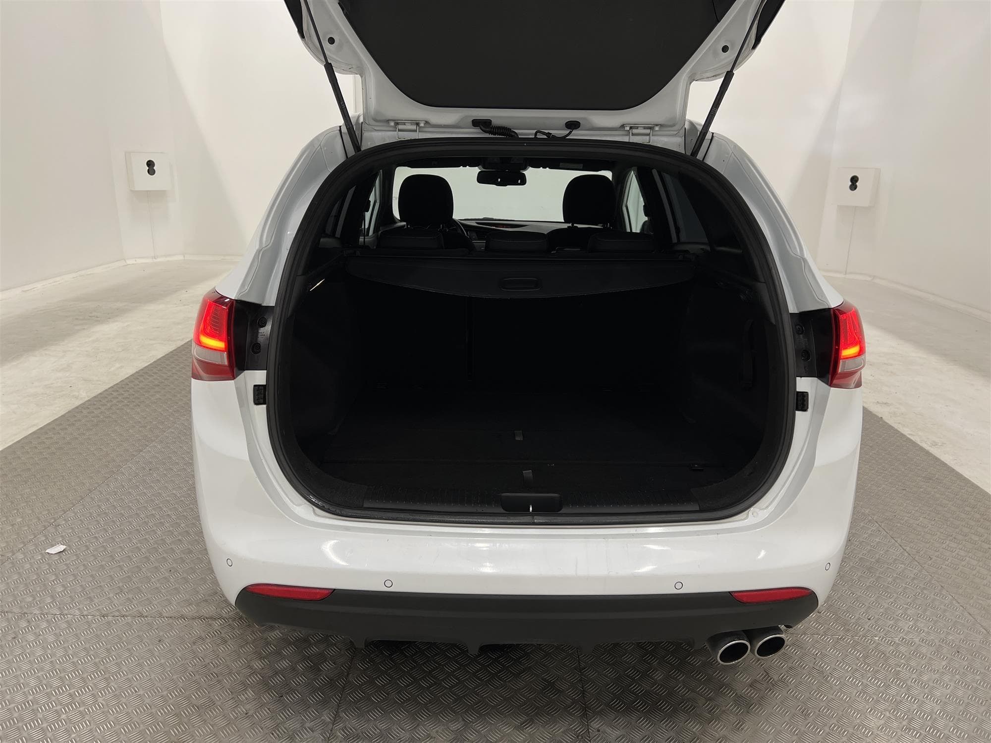 Kia Ceed SW 1.6 CRDi 136hk GT Line Backkamera 0,44L/mil