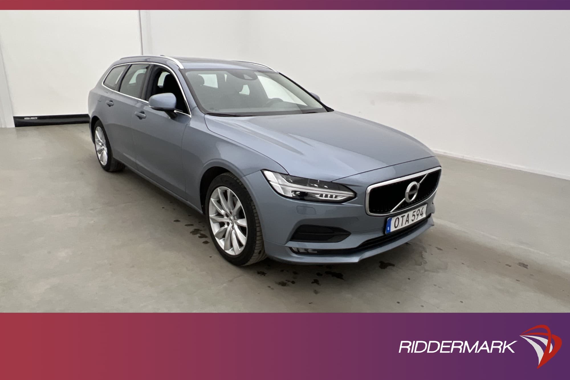 Volvo V90 D4