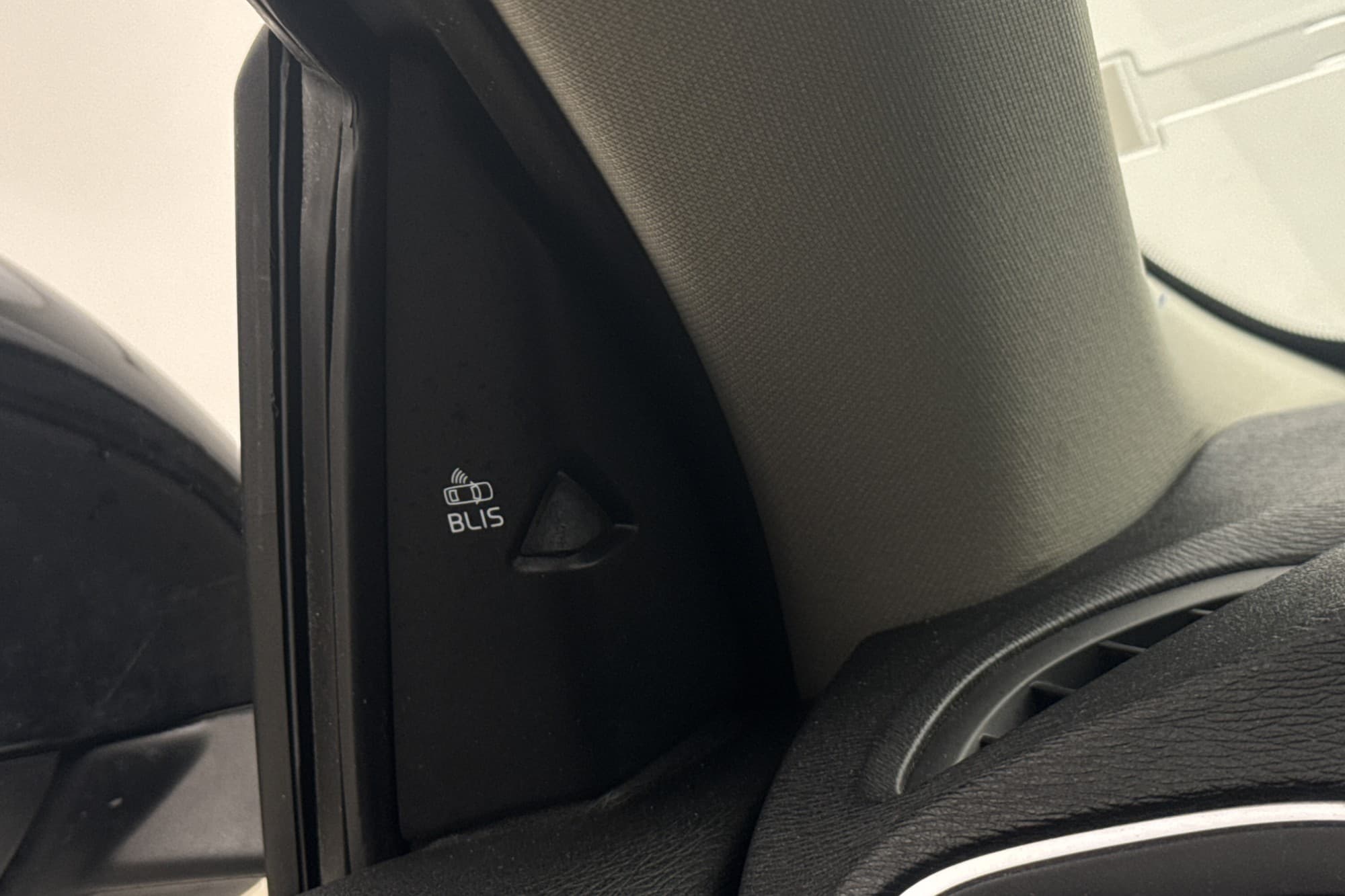 Volvo V40 Cross Country D3 Plus VOC Värmare Kamera BLIS Navi