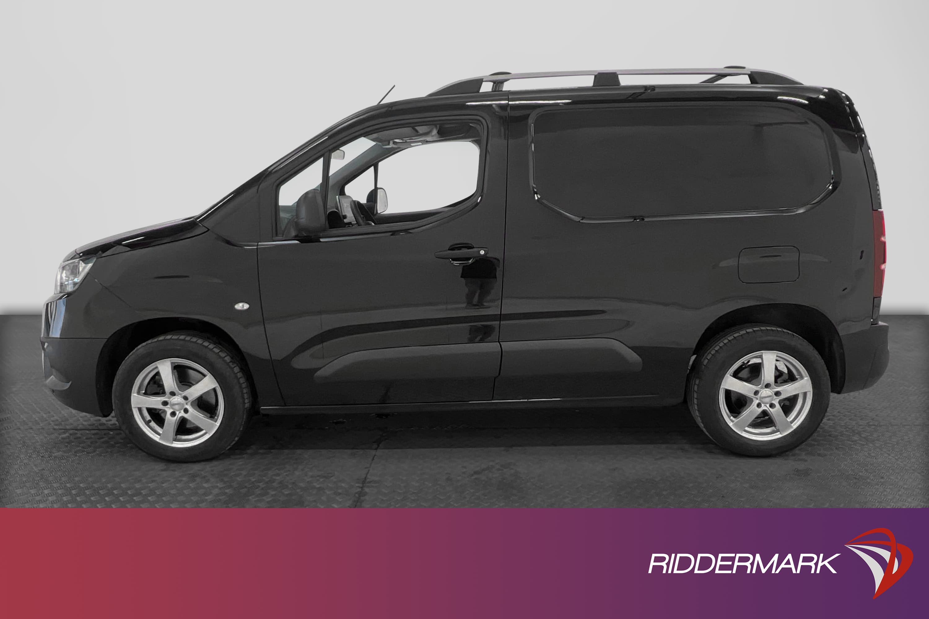 Toyota ProAce City 1.2 130hk Automat Dragkrok B-Kamera Moms