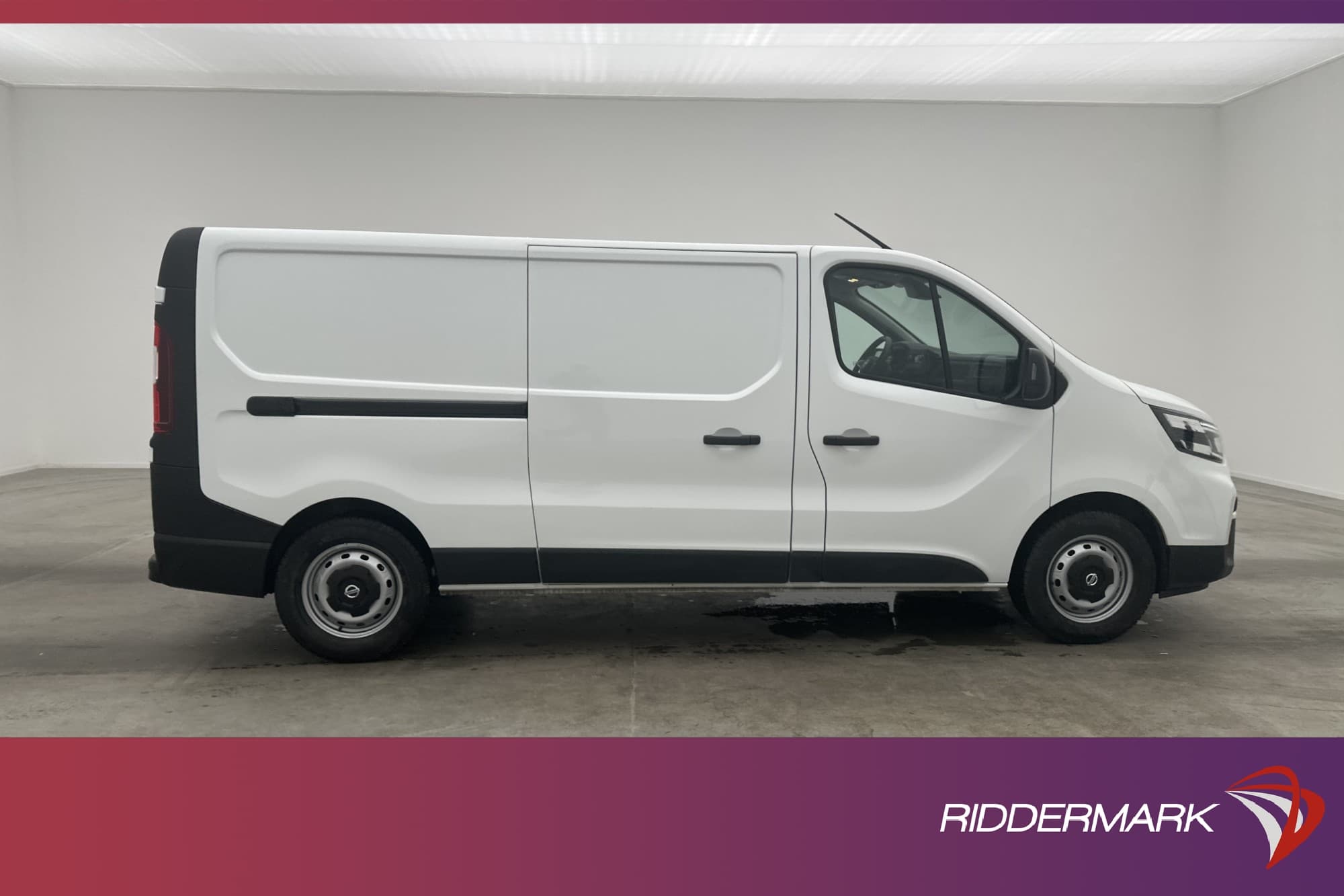 Nissan Primastar L2 2.0dCi Värmare Drag PDC Farthållare Moms
