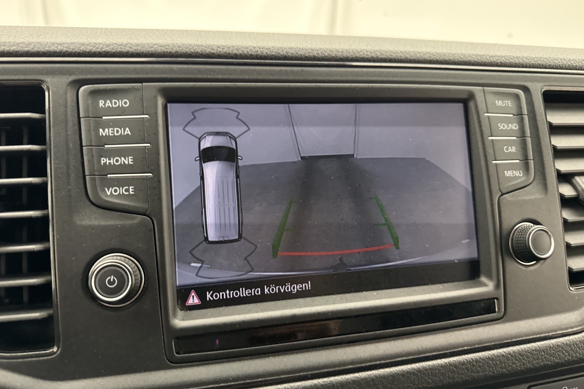 Volkswagen Crafter L2H2 4M Dragkrok LED CARPLAY Kamera 1-Äga