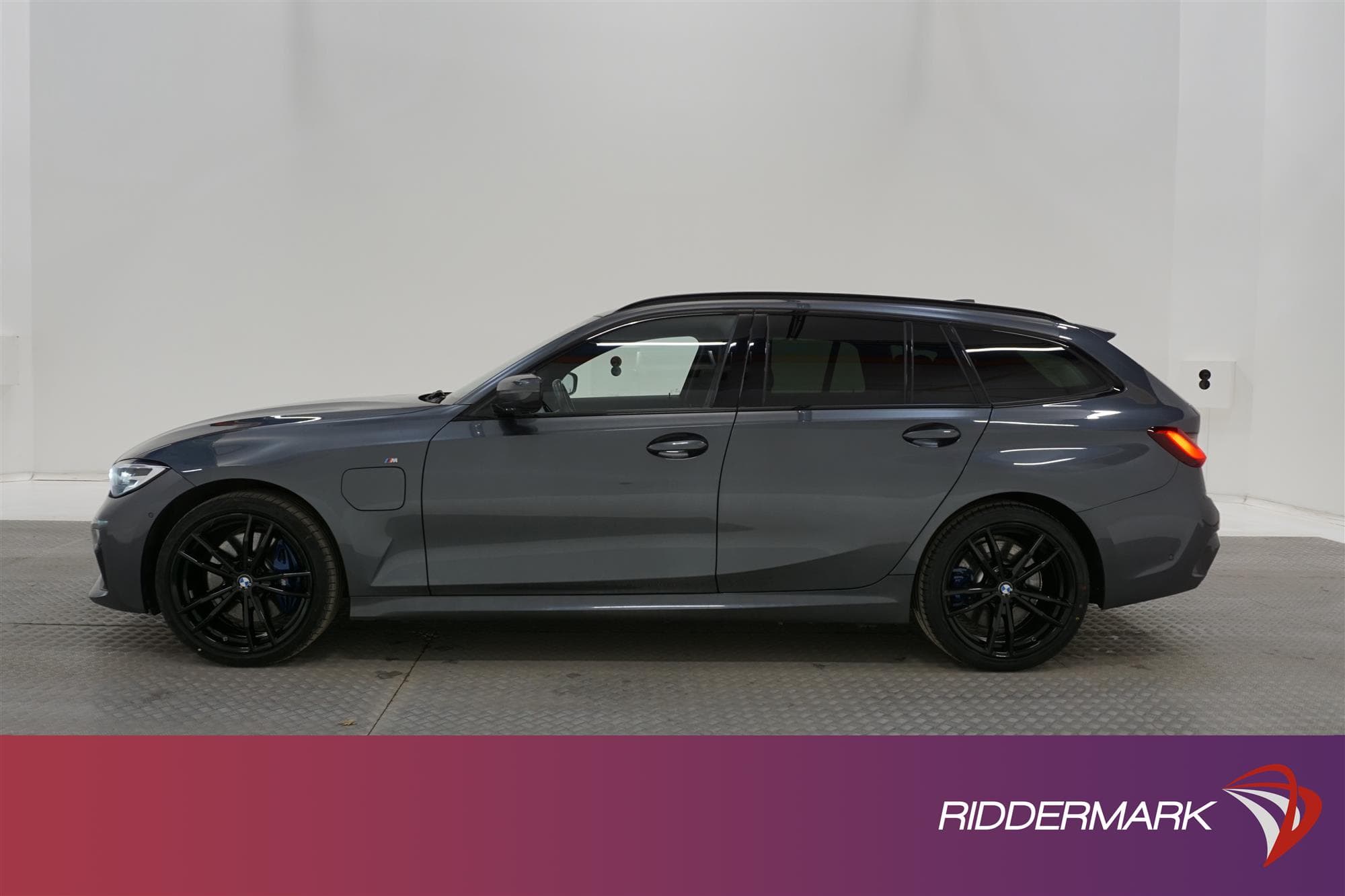 BMW 330e xDrive Touring 292hk M Sport Backkamera Drag Moms