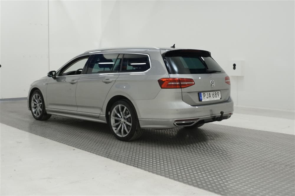 Volkswagen Passat 2.0 TDI 4M R-line Cockpit D-värm B-kameraexteriör