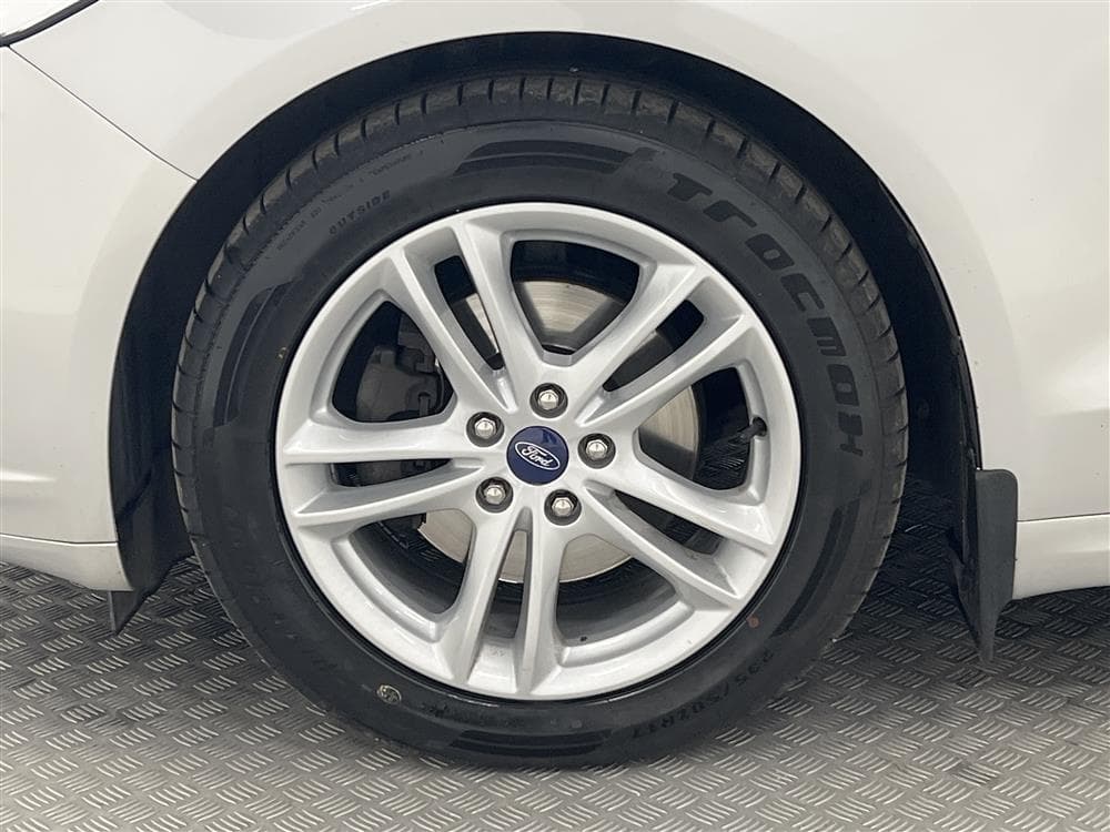 Ford Mondeo 2.0 AWD 180hk Värmare Navi Kamera Drag 0,52l/mil
